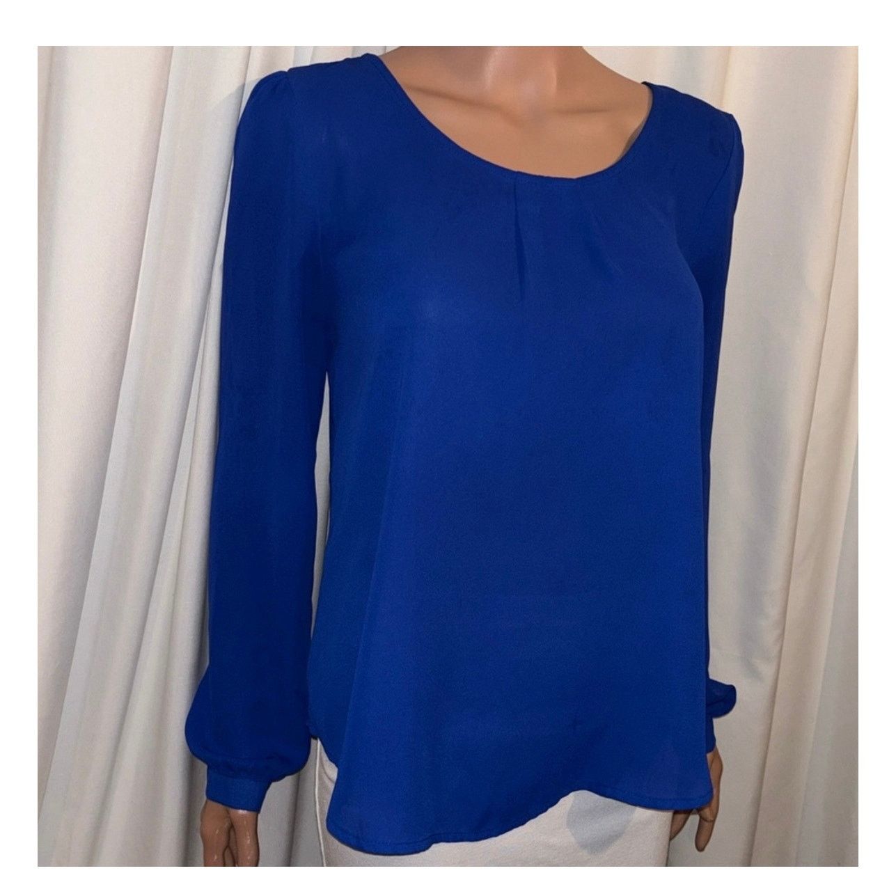 The Unbranded Brand E & M Royal Blue Women's Blouse - Medium Size M / US 6-8 / IT 42-44 - 1 Thumbnail