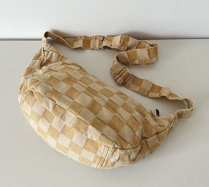 Japanese Brand 2000s aesthetic outdoor checkerboard messenger bag hobo bag Size ONE SIZE - 4 Thumbnail
