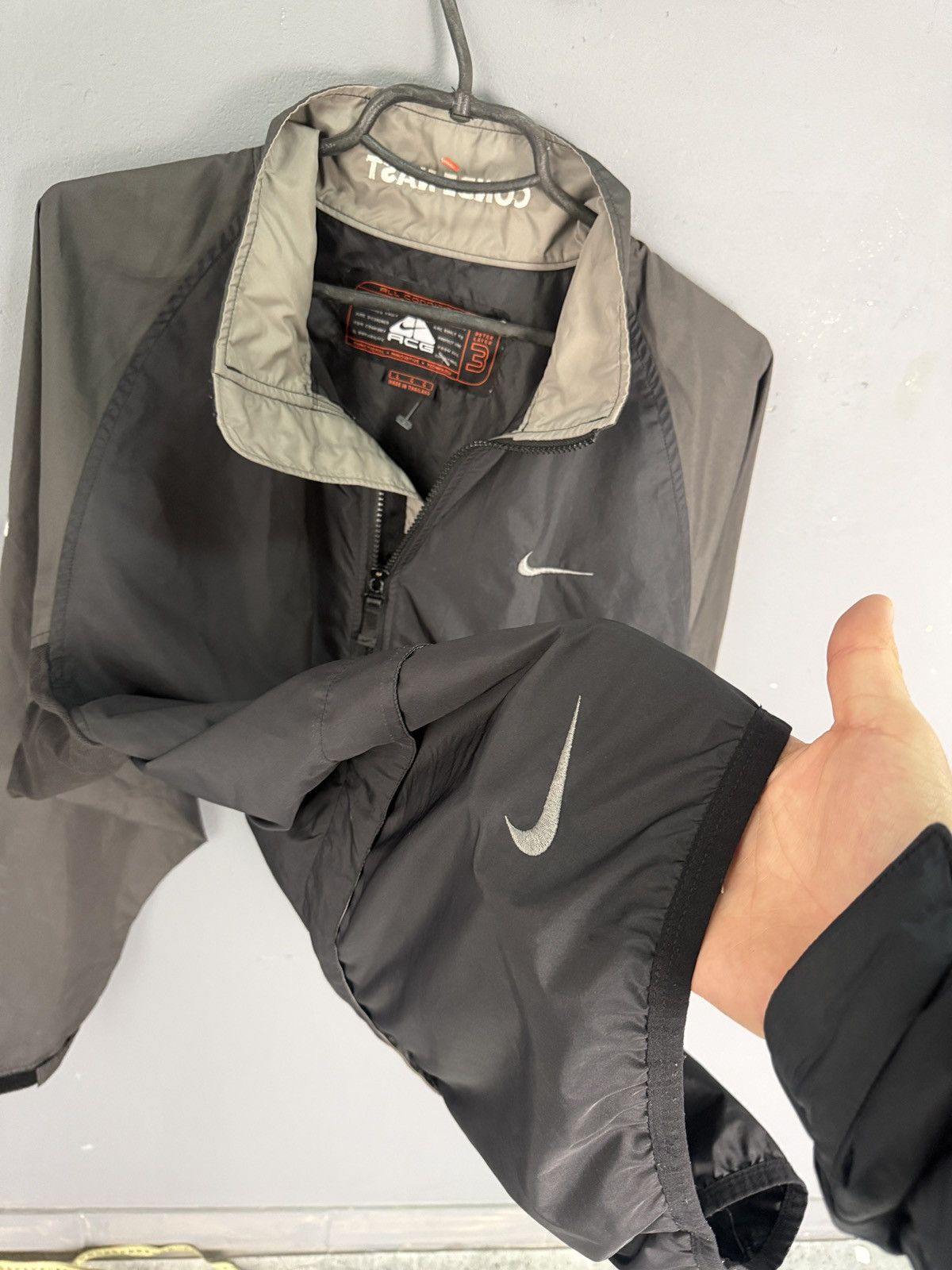 Nike Vintage Nike ACG Jacket Size US L / EU 52-54 / 3 - 8 Thumbnail
