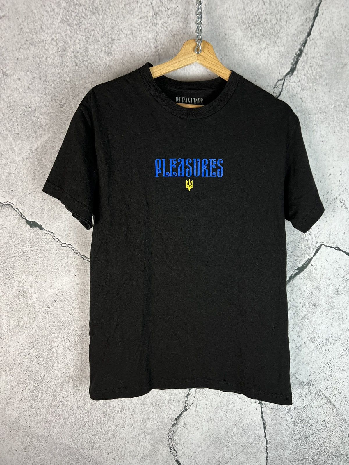 Pleasures Pleasures Classic Logo Graphic T Shirt Size US M / EU 48-50 / 2 - 1 Thumbnail