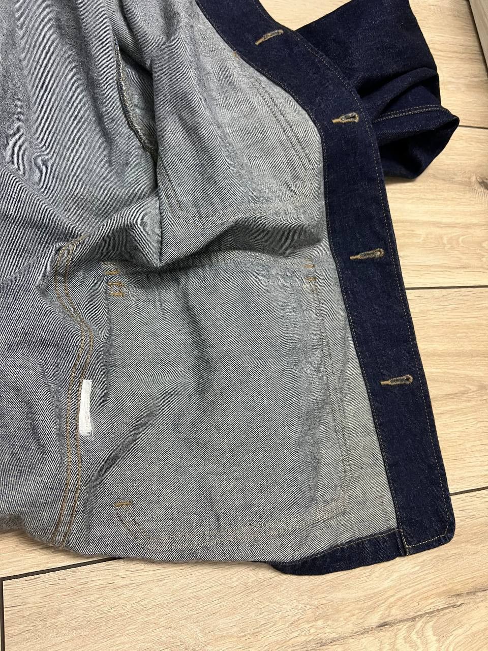 Uniqlo Uniqlo U Denim Work Wear Jacket Shirt sz L Front Pockets Size US L / EU 52-54 / 3 - 15 Thumbnail