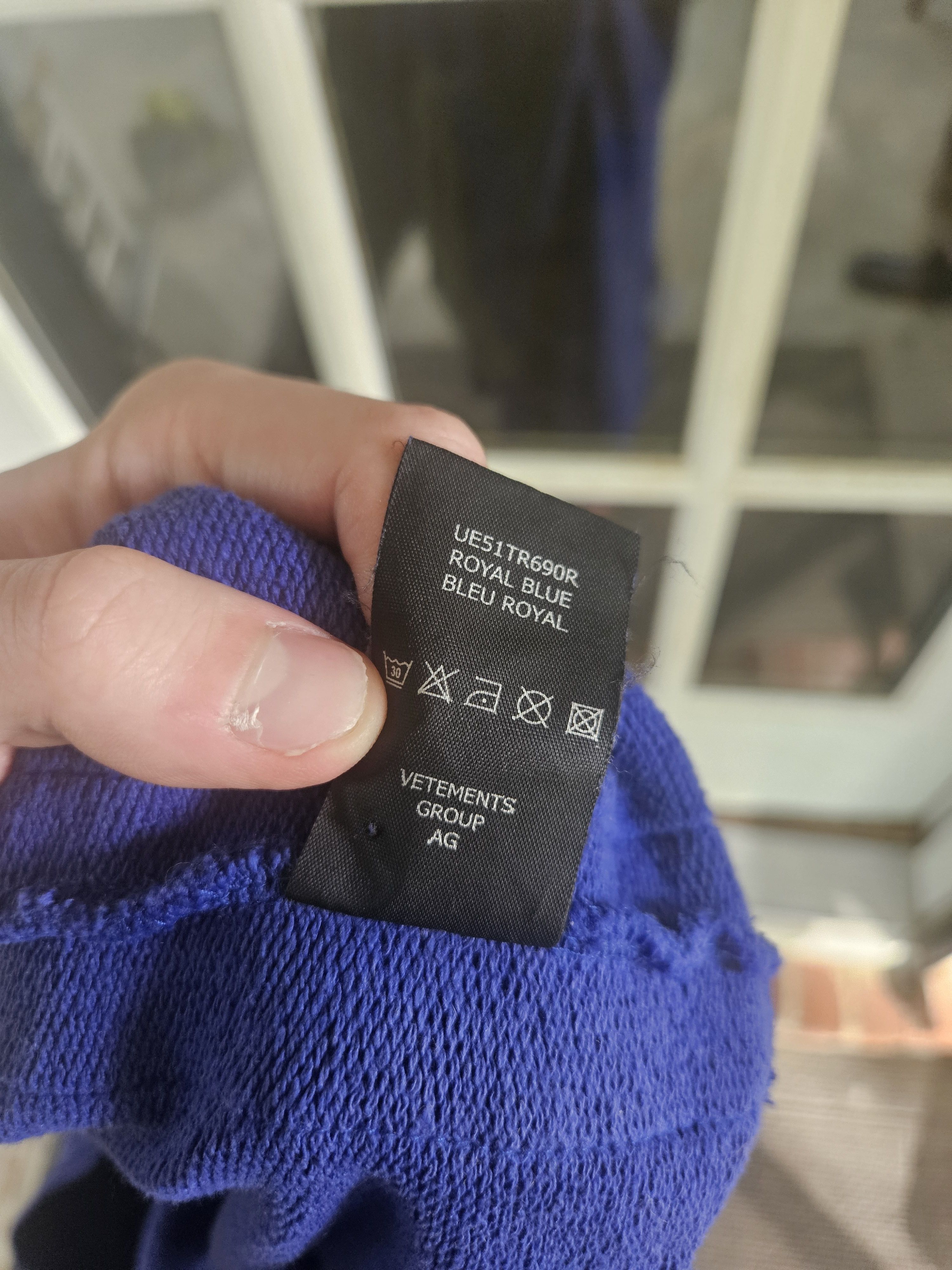Vetements Royal Blue Logo Tape Oversized Crewneck Sweater Size US L / EU 52-54 / 3 - 12 Thumbnail