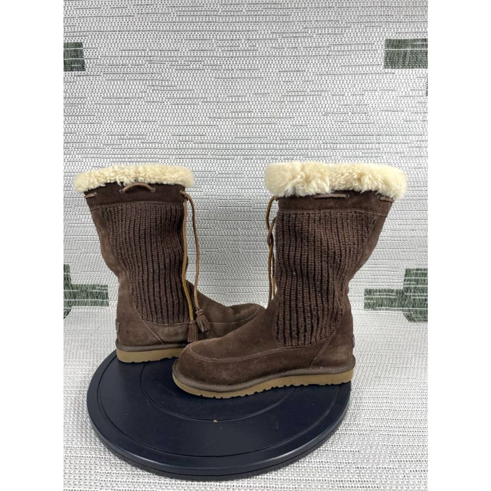 Ugg Ugg Boots Mens Size 6 Suburb Brown Crochet Knit Sheepskin Mid Calf Winter Snow Size US 6 / IT 36 - 7 Thumbnail