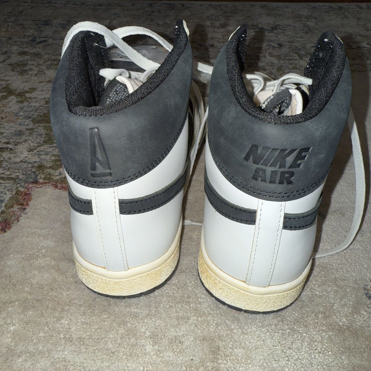 Jordan Brand Jordan Air Ship A Ma Maniere White/Black Brand Size 9.5 Size US 9.5 / EU 42-43 - 4 Thumbnail