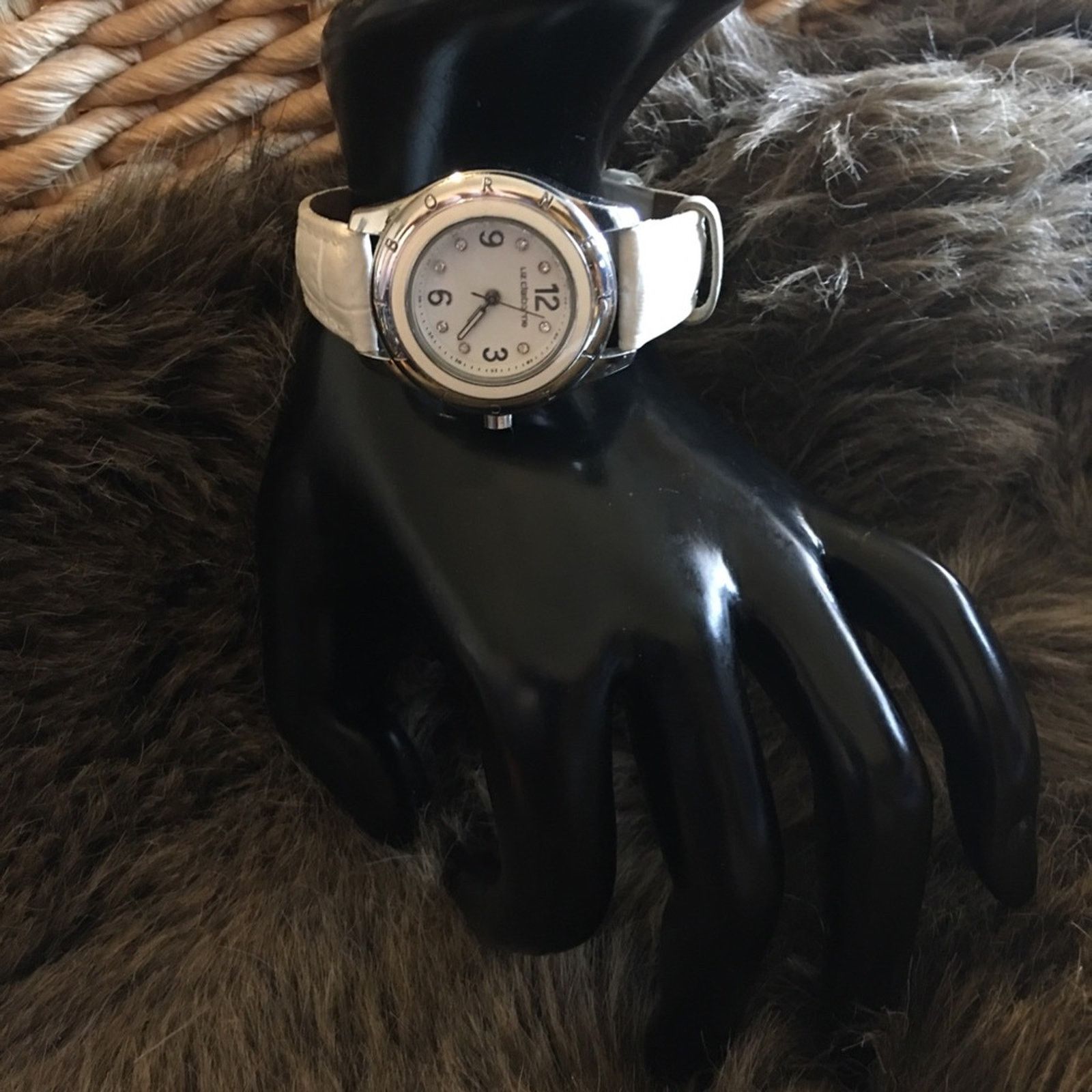 Jewelry Liz Claiborne crystal white leather band watch Size ONE SIZE - 3 Thumbnail