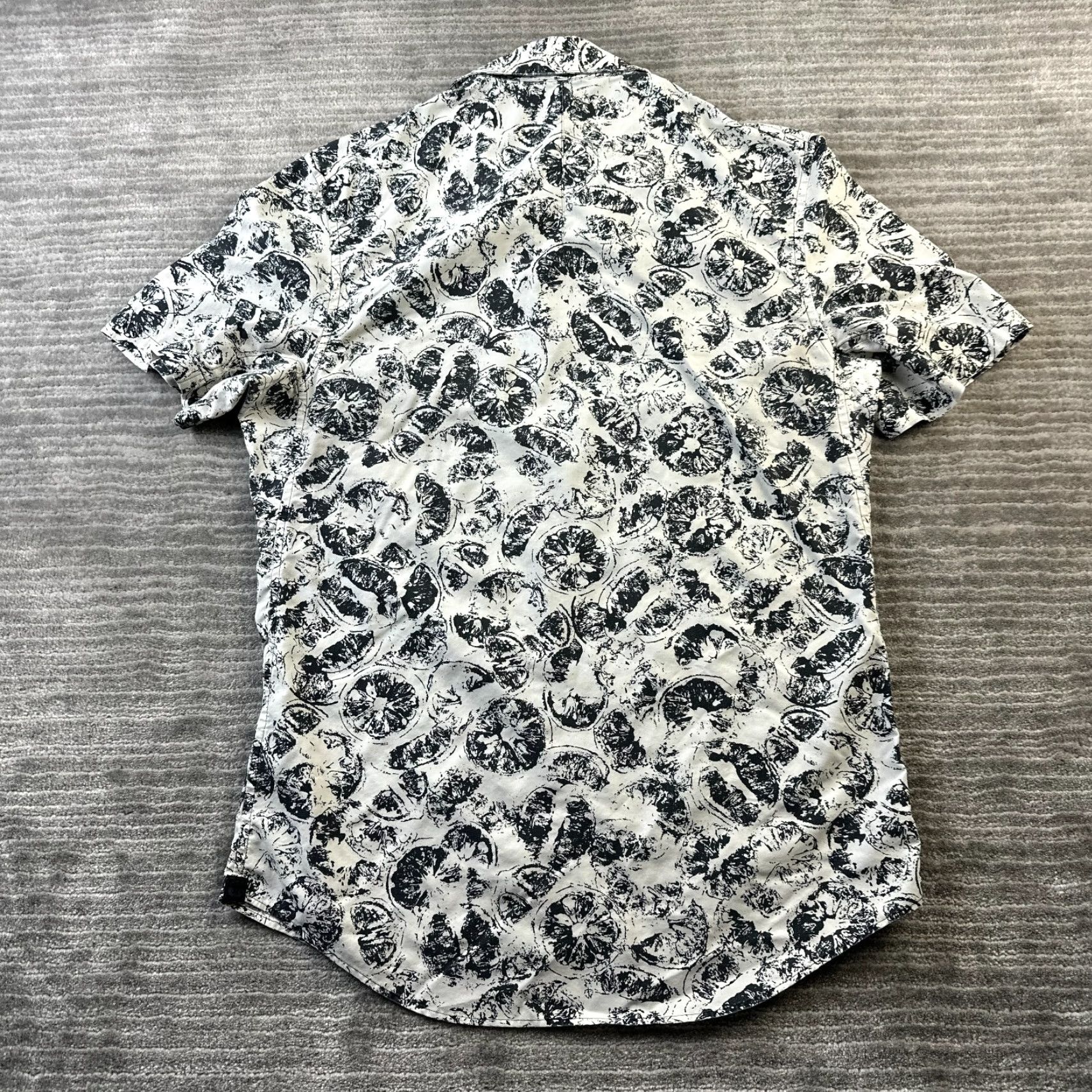 Lululemon Lululemon Shirt Mens Small Button-Up Short Sleeve Black Geometric Cotton Polyester Casual Business Mens Size US S / EU 44-46 / 1 - 2 Thumbnail