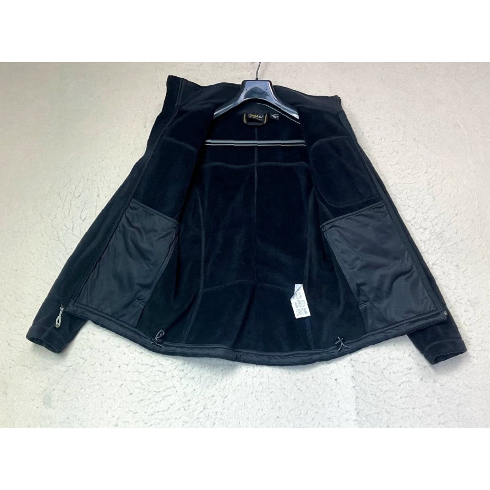 Mountain Hardwear Mountain Hardwear Full Zip Fleece Jacket Black Women Size S See Pics Heavy Winter Insulated Zipper Pockets Size S / US 4 / IT 40 - 6 Thumbnail