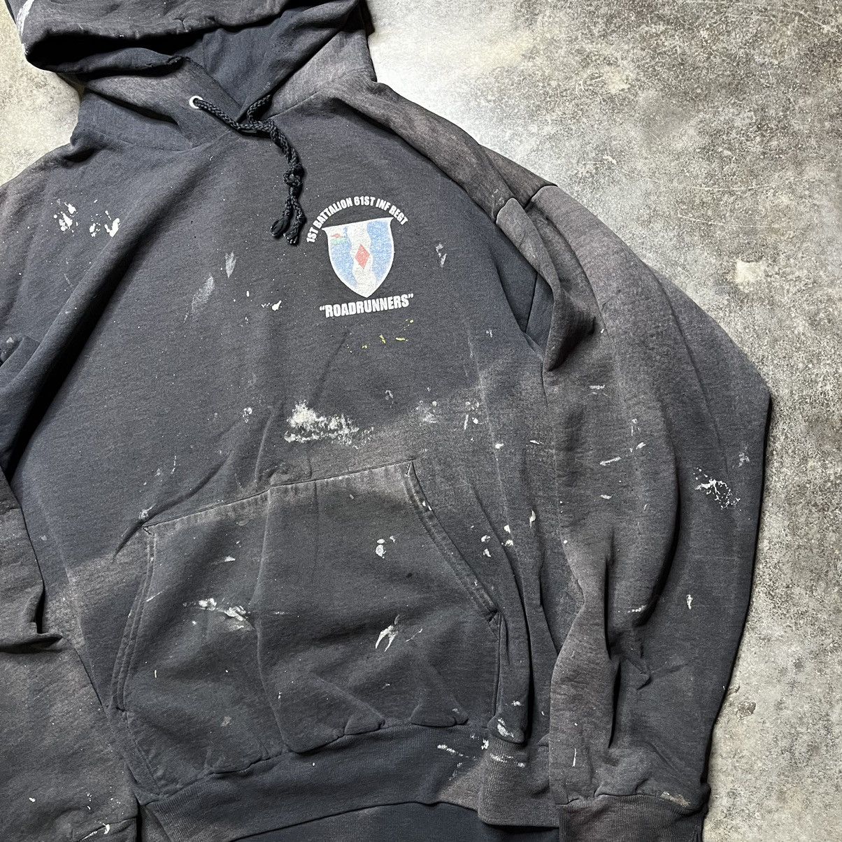 Vintage vintage army road runners thrashed black faded hoodie Size US XL / EU 56 / 4 - 9 Thumbnail