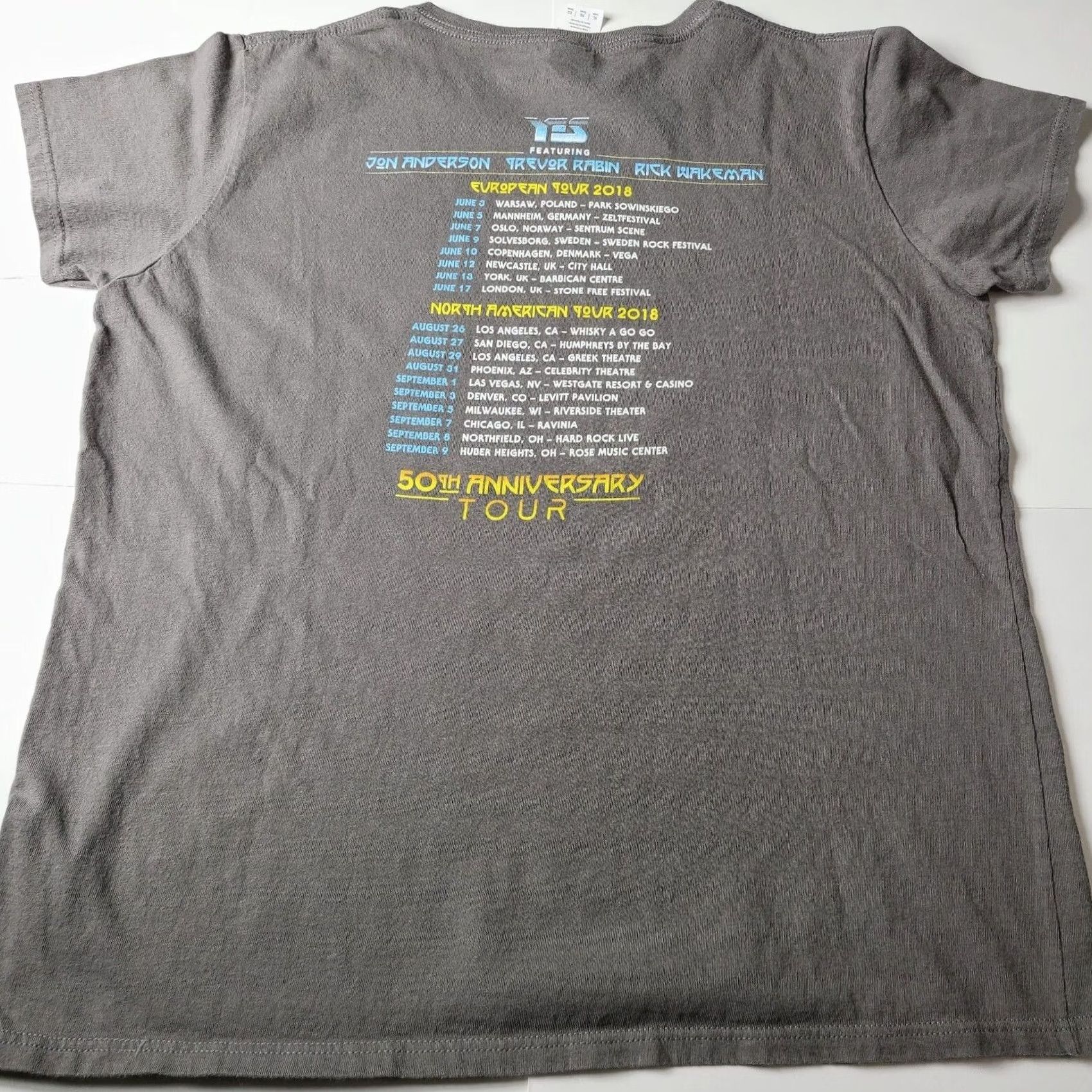 Gildan Item Specifications: Brand: GOLDEN Size XL / US 12-14 / IT 48-50 - 6 Thumbnail