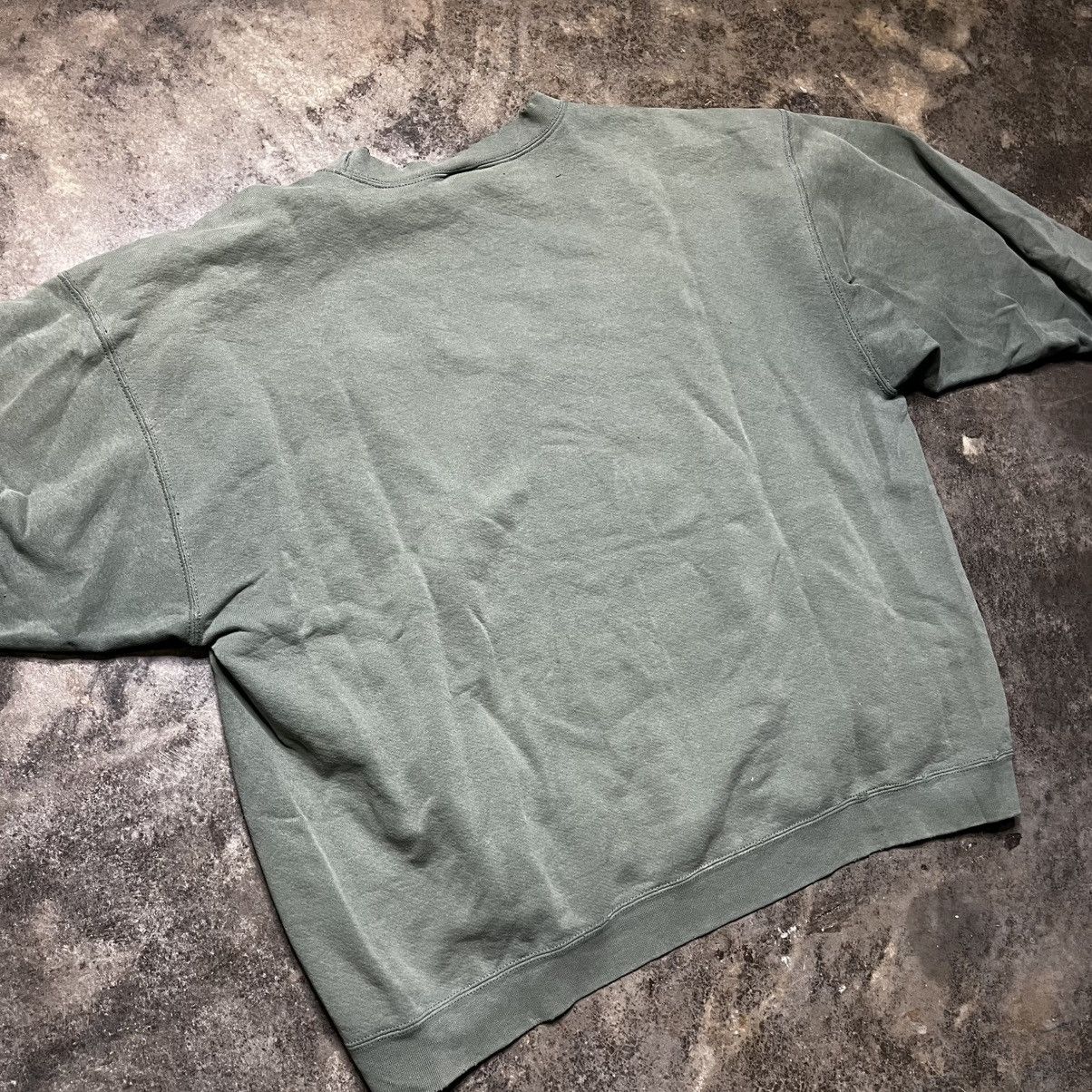 Vintage vintage olive green 90s nike baggy sweatshirt Size US XL / EU 56 / 4 - 5 Thumbnail