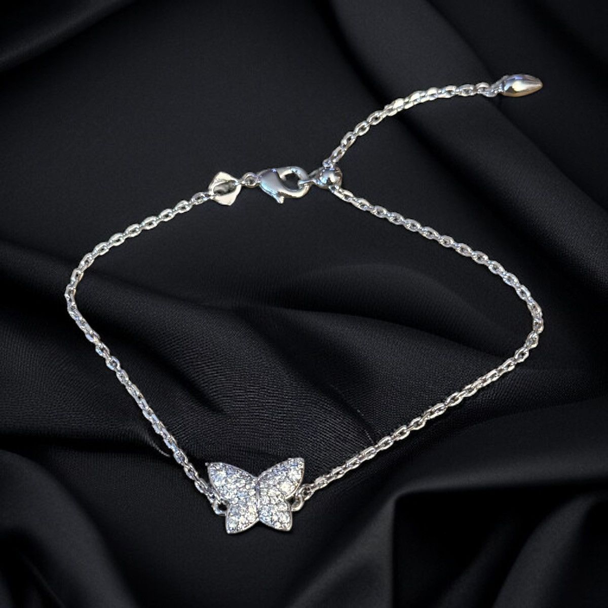Other Dainty silver tone pave crystal butterfly bracelet Size ONE SIZE - 1 Thumbnail