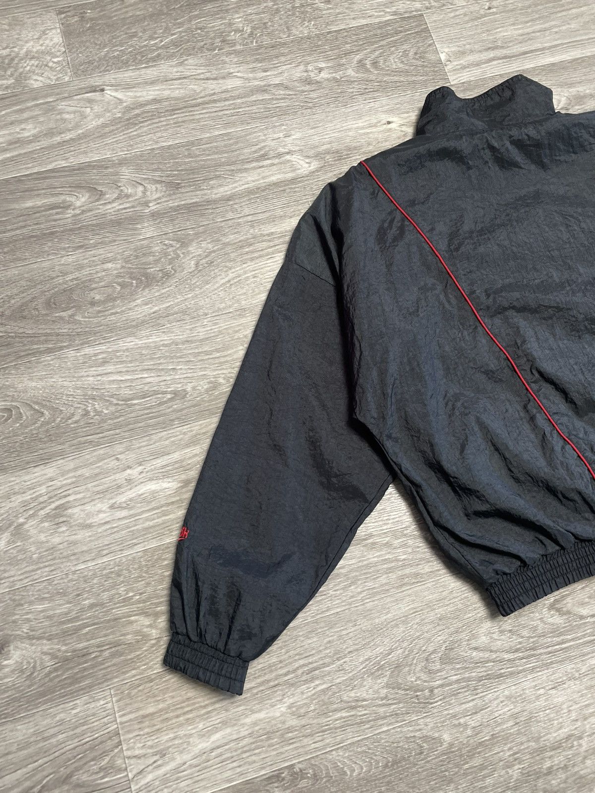 Reebok Vintage Reebok Nylon Track Jacket Oversized Fit 90s Size US M / EU 48-50 / 2 - 13 Thumbnail