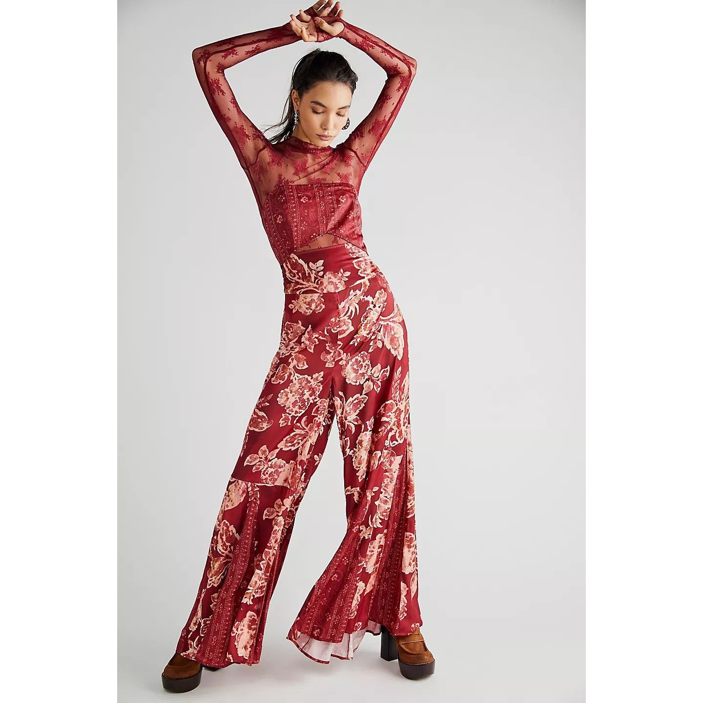 Free People NWT Free People Silky Juliet Jumpsuit $228 SMALL Wine Floral Size 28" / US 6 / IT 42 - 4 Thumbnail
