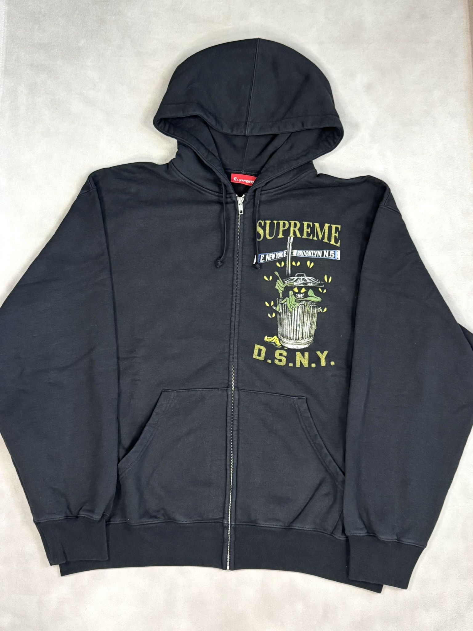 Supreme SUPREME CONTRAST ZIP TRACK JACKET BLACK(SS25) | Grailed