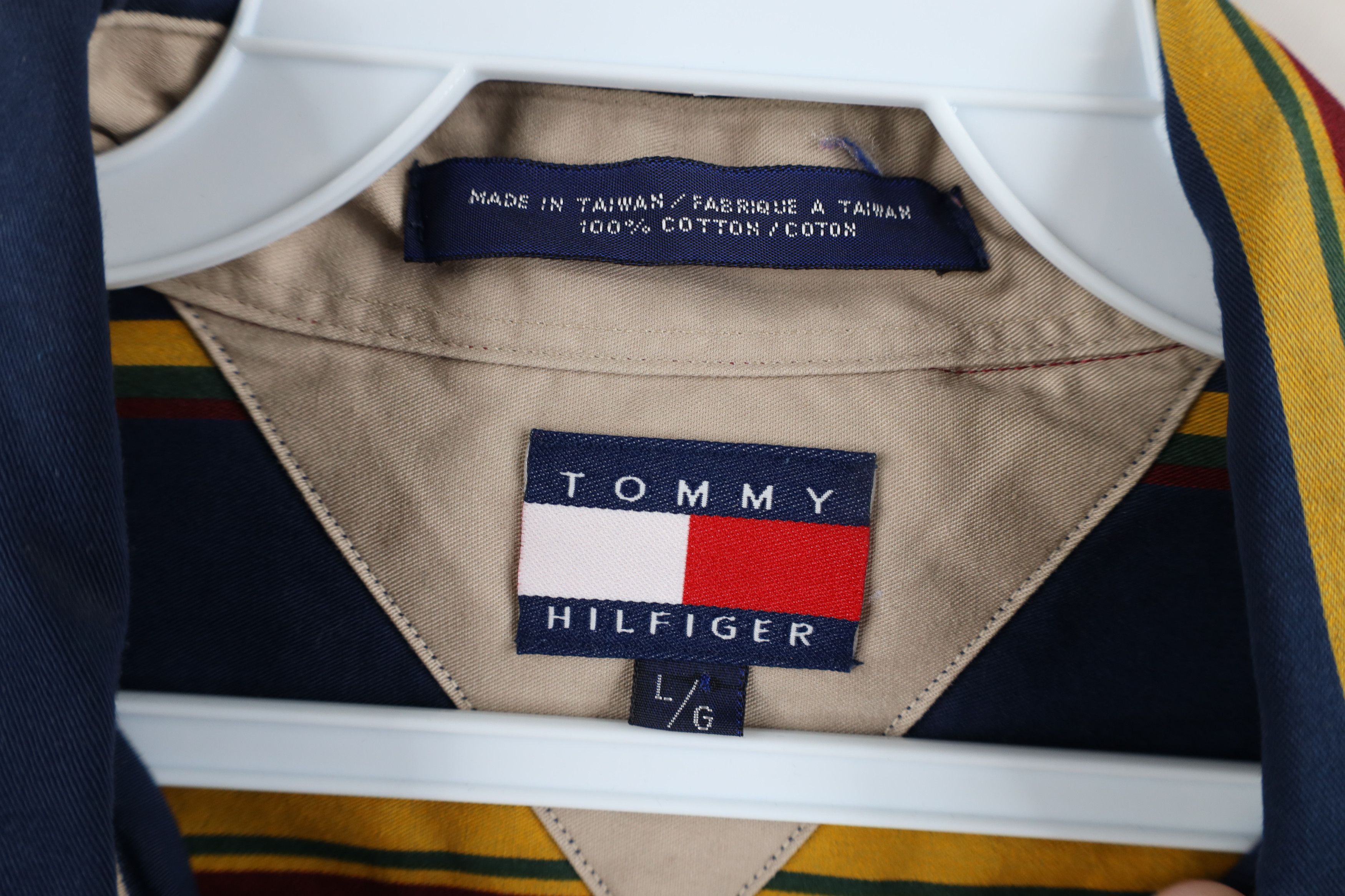 Tommy Hilfiger × Vintage Vintage 90s Tommy Hilfiger Collared Button Down Shirt Size US L / EU 52-54 / 3 - 8 Thumbnail
