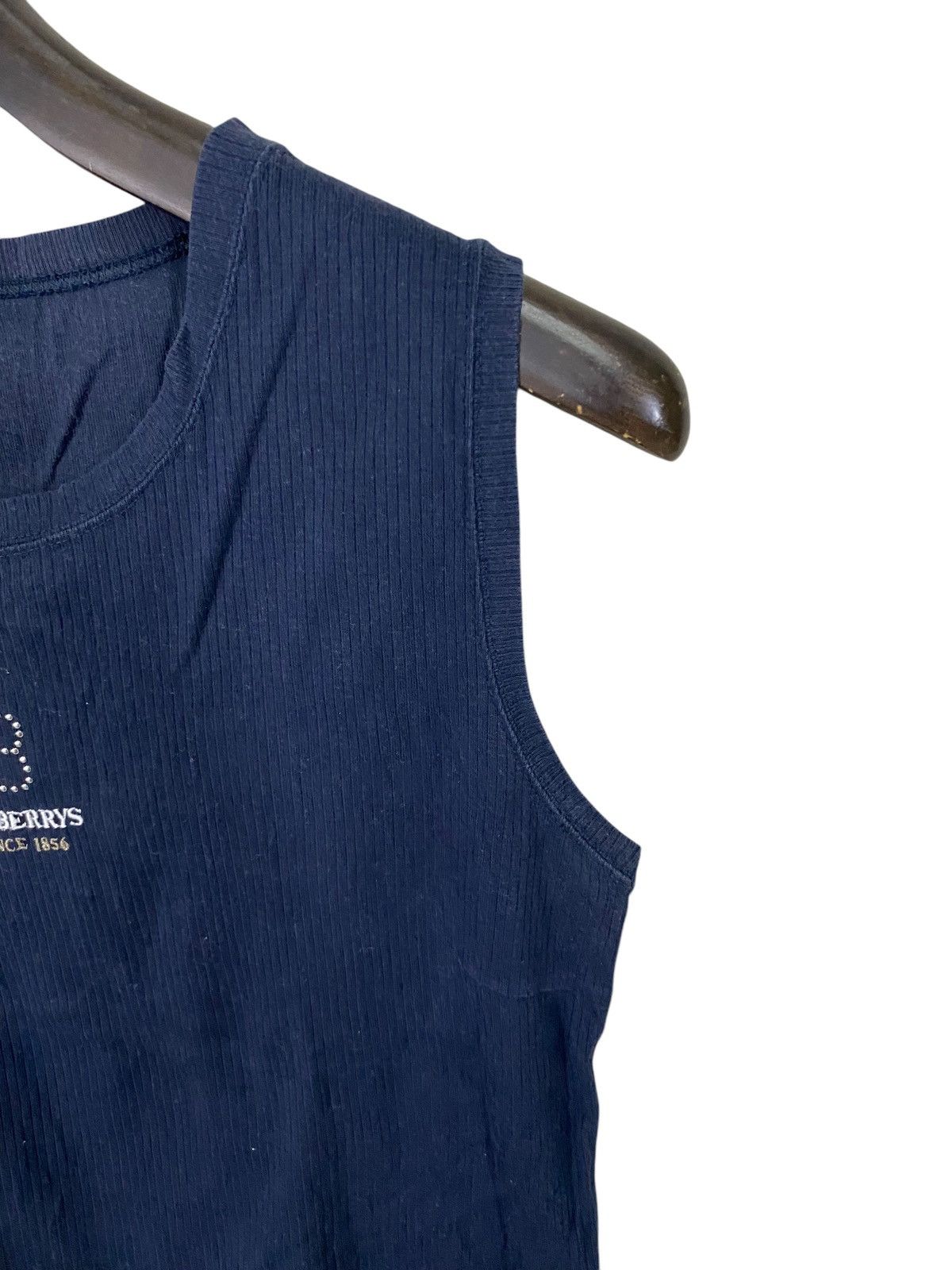 Burberry × Designer × Vintage Vintage burberrys tanktop/sleeveless tshirt center logo Size US M / EU 48-50 / 2 - 5 Thumbnail