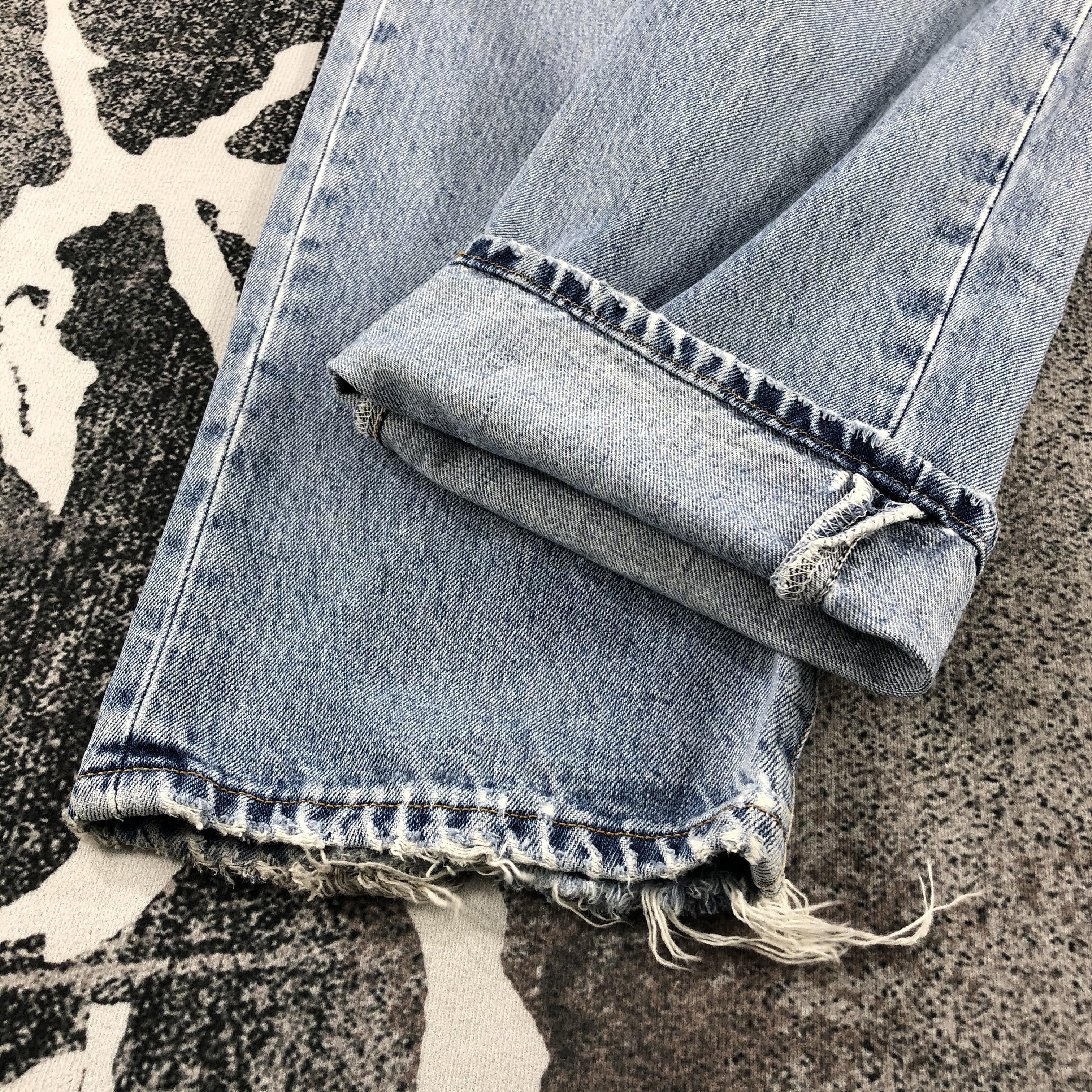 Levi's Vintage Levi's 501 Jeans Distress Medium Wash Denim KJ863 Size US 33 - 7 Thumbnail