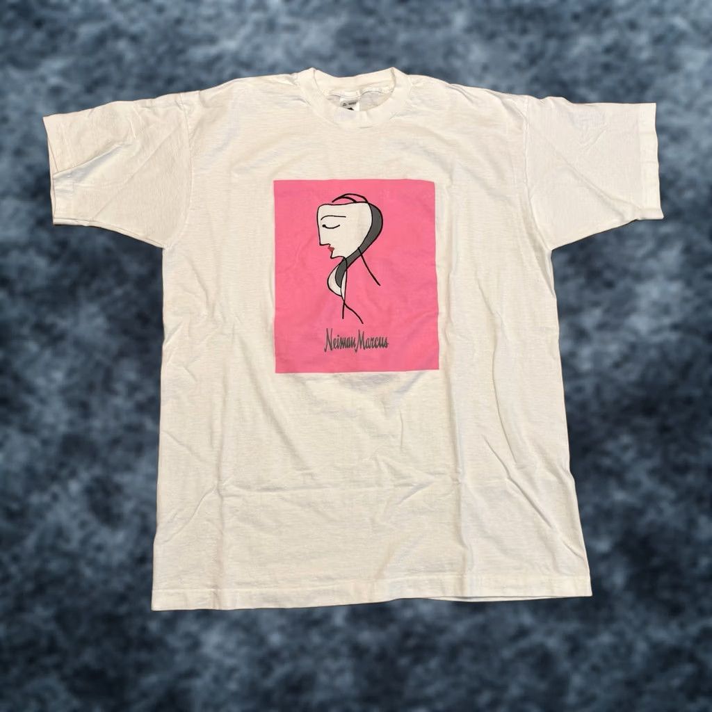 Fruit Of The Loom VINTAGE Neiman Marcus Art Graphic T Shirt XL White 90s Chicago Vtg Mens Short Sleeve Graphic Art Designer 90s Chicago White XL Size US XL / EU 56 / 4 - 1 Thumbnail