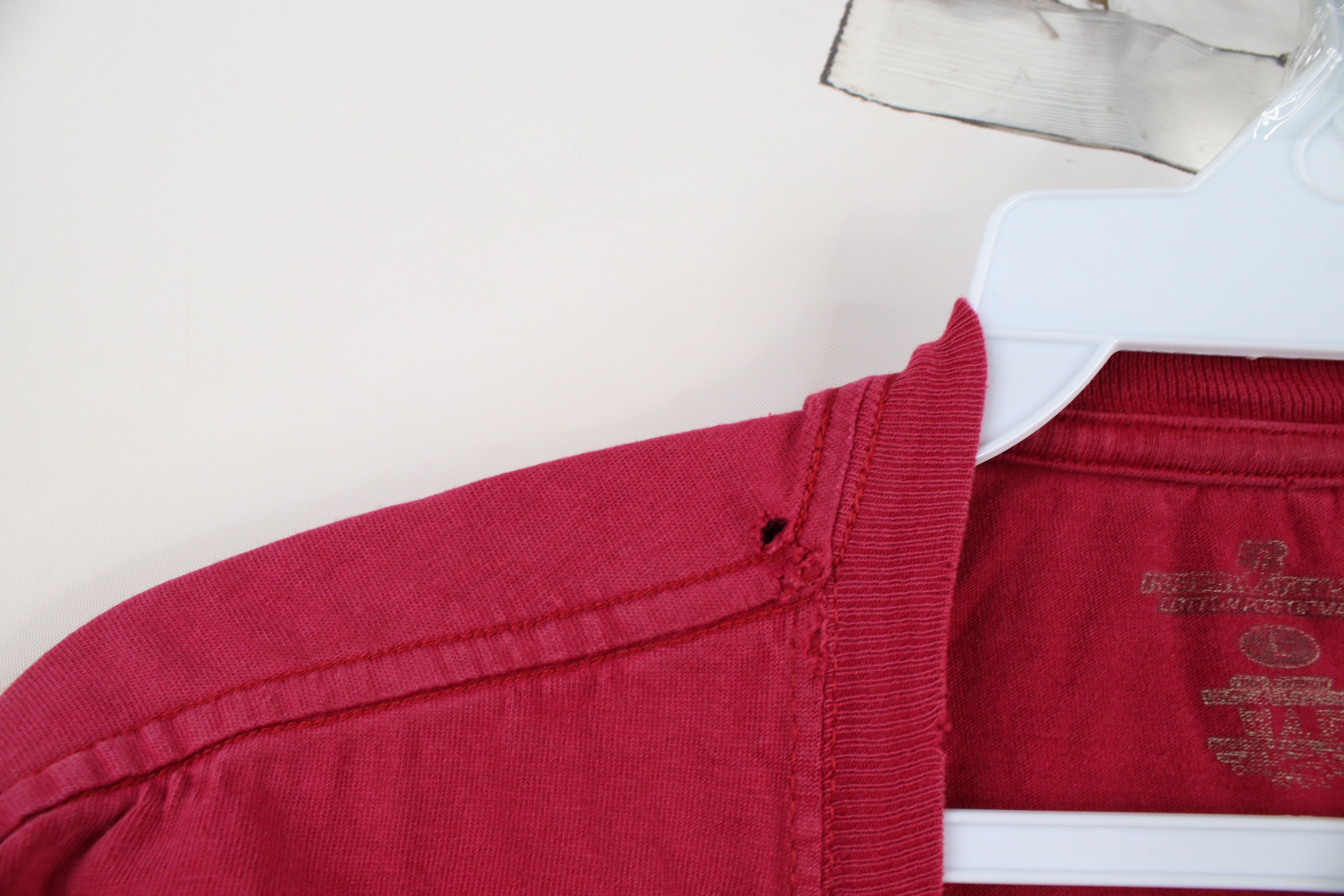 Russell Athletic × Vintage Vintage Russell Athletic Blank Pocket T-Shirt Red Cotton Size US L / EU 52-54 / 3 - 8 Thumbnail