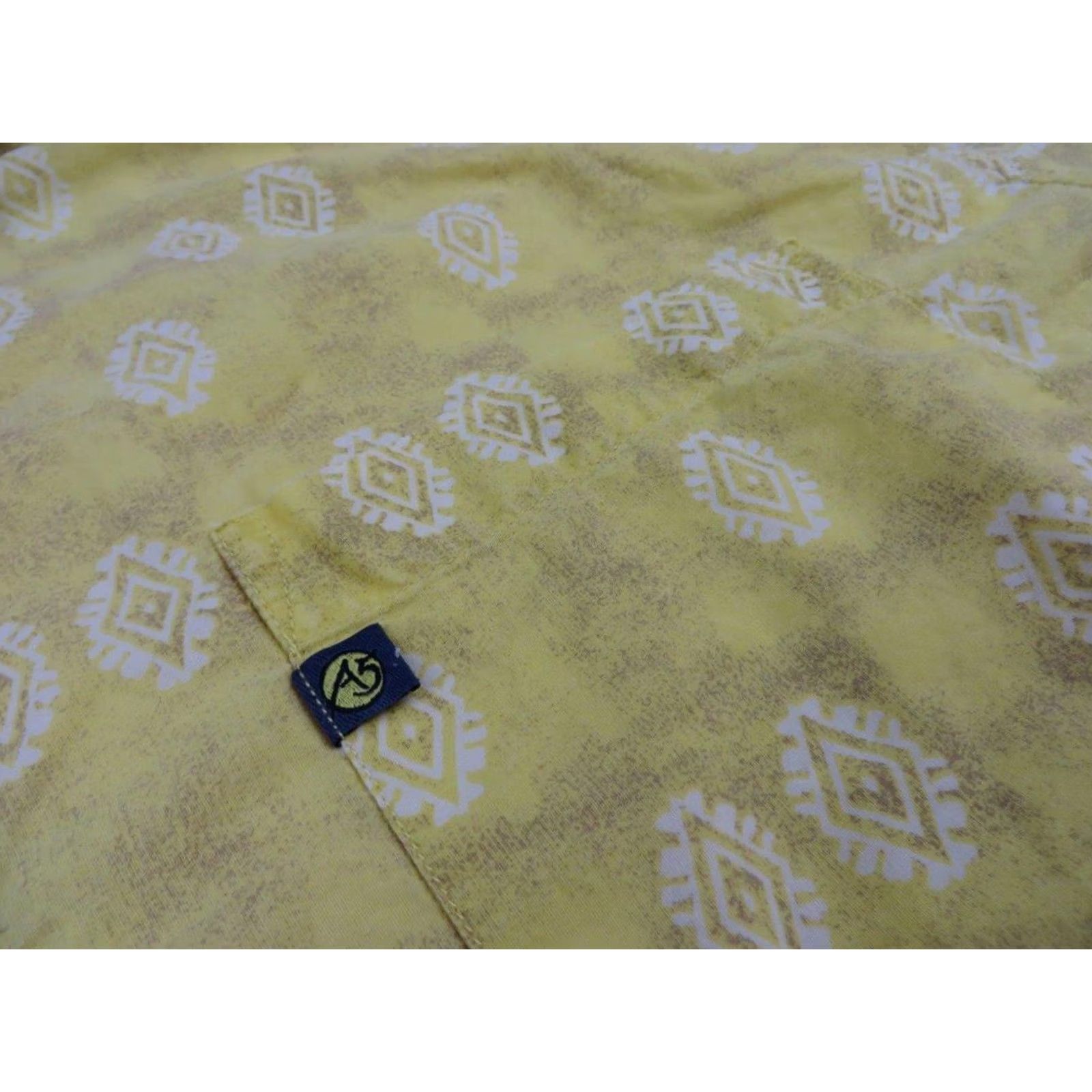 The North Face The North Face Aztec Southwestern Shirt Mens Large Yellow Geometric 90s Tribal S/S Vintage Size US L / EU 52-54 / 3 - 3 Thumbnail