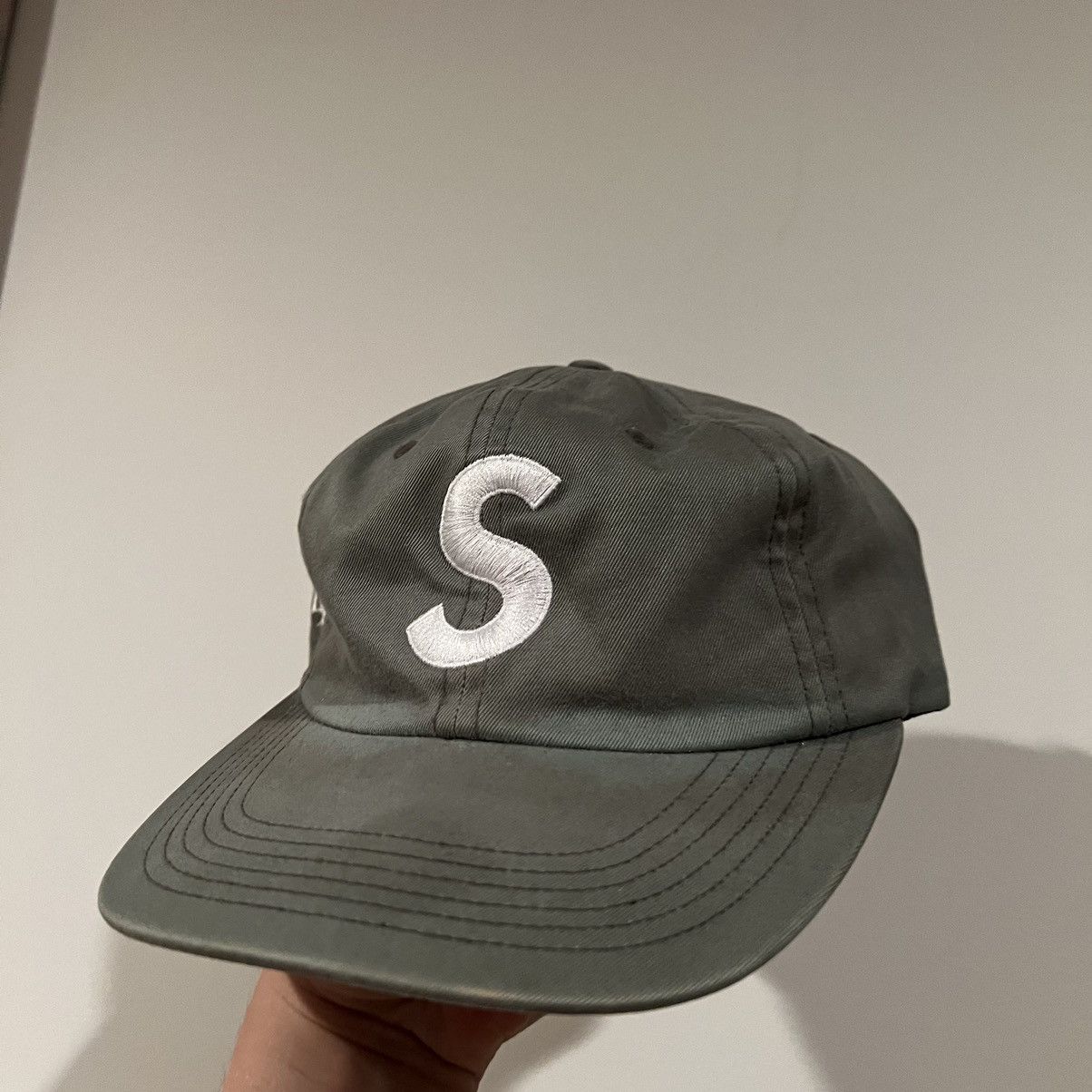 Supreme Supreme Og Olive S Logo hat Size ONE SIZE - 3 Thumbnail
