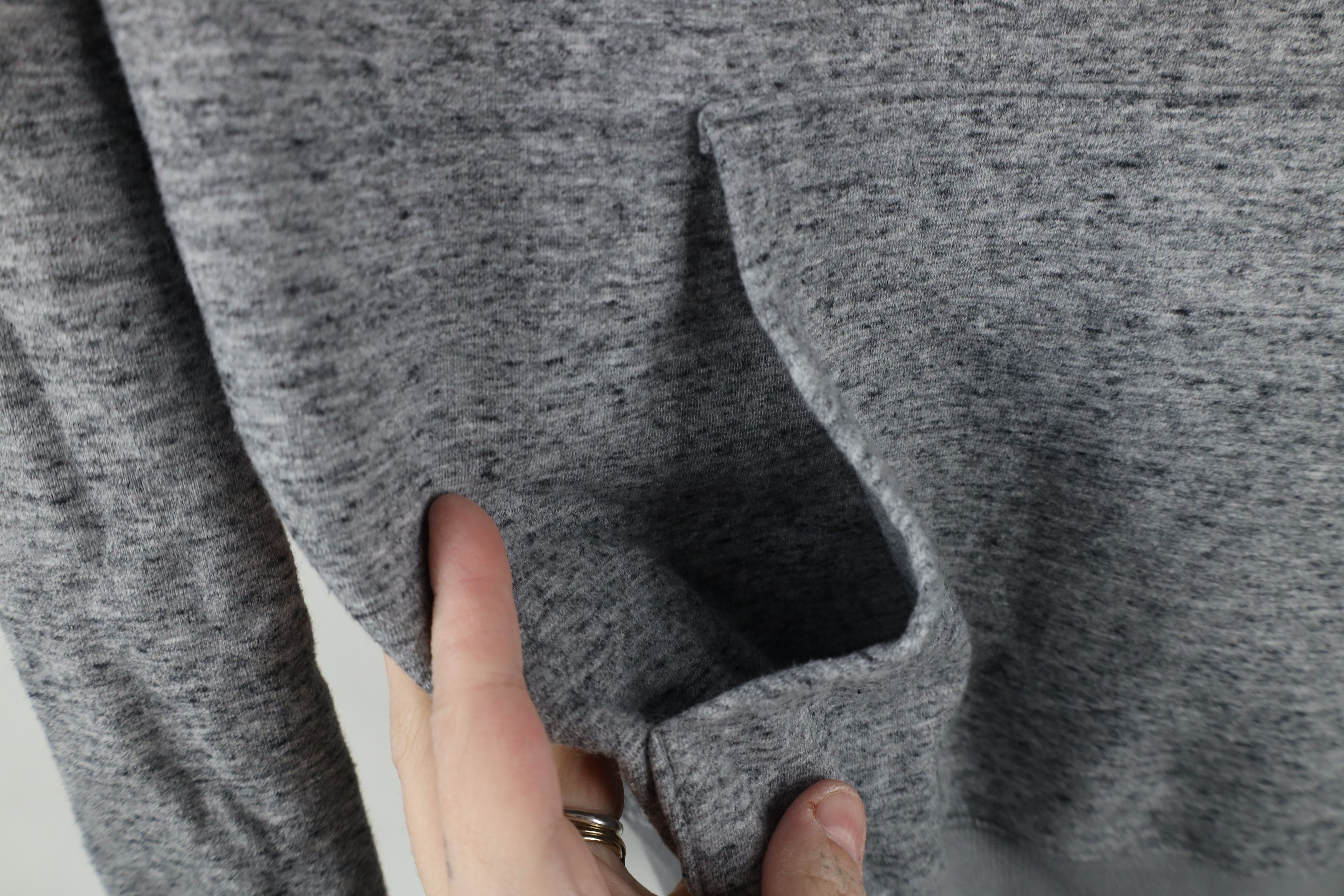 Under Armour × Vintage Under Armour Notre Dame University Football Hoodie Gray Size US XS / EU 42 / 0 - 5 Thumbnail