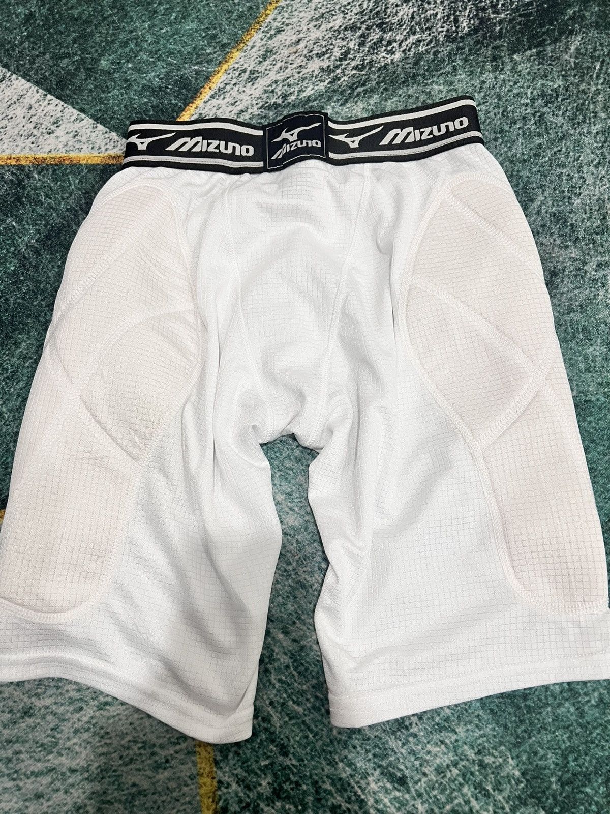 Mizuno × Sports Specialties vintage mizuno sport boxer padding Size 30 - 2 Thumbnail