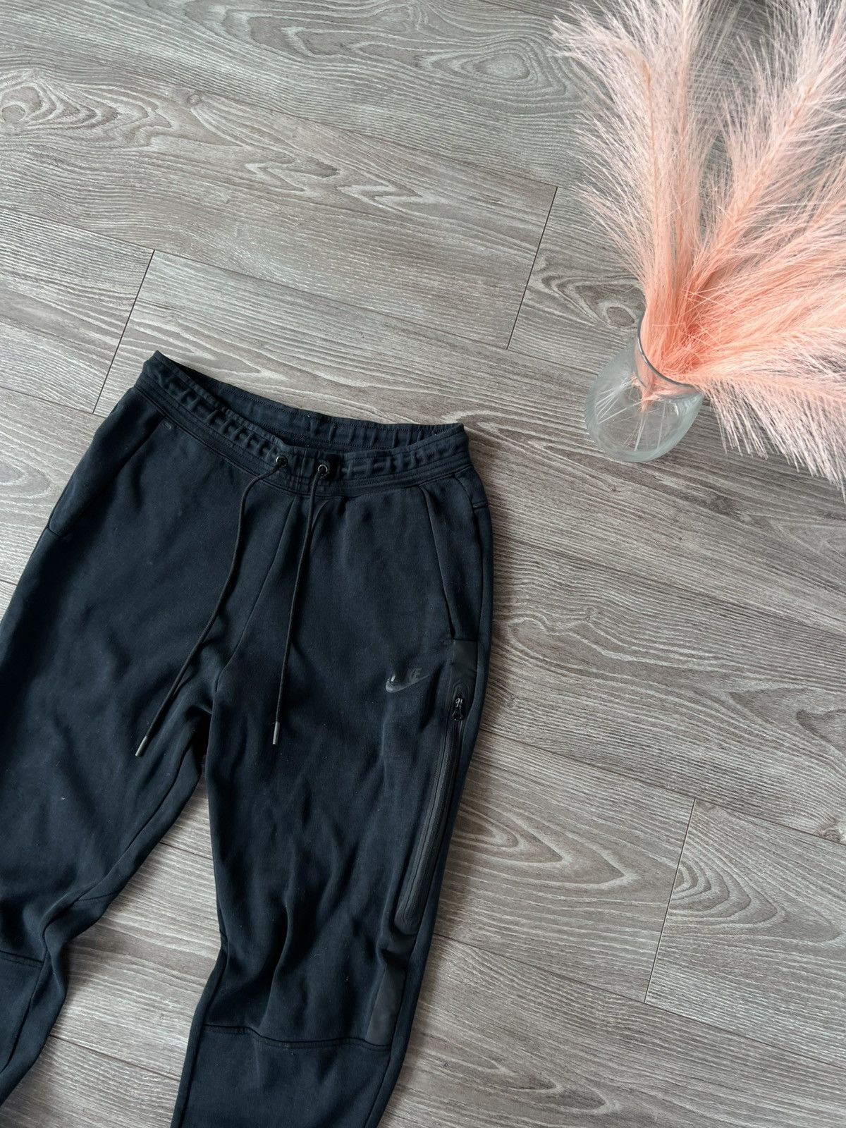 Nike Nike Tech Fleece Big Zip Pocket Triple Black Sweatpants Size US 30 / EU 46 - 3 Thumbnail