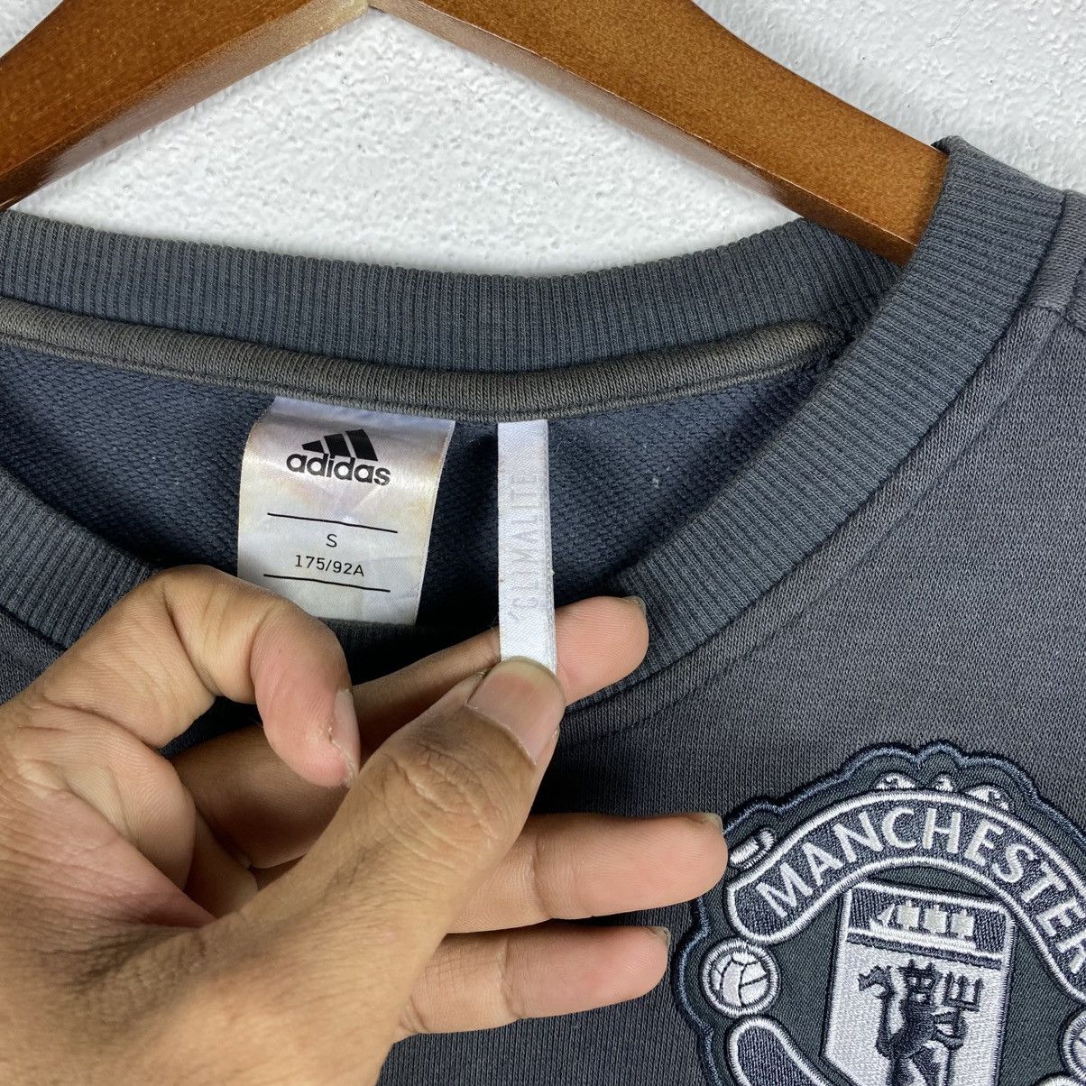Adidas Vintage Adidas Manchester United Sweatshirt Size US S / EU 44-46 / 1 - 4 Thumbnail