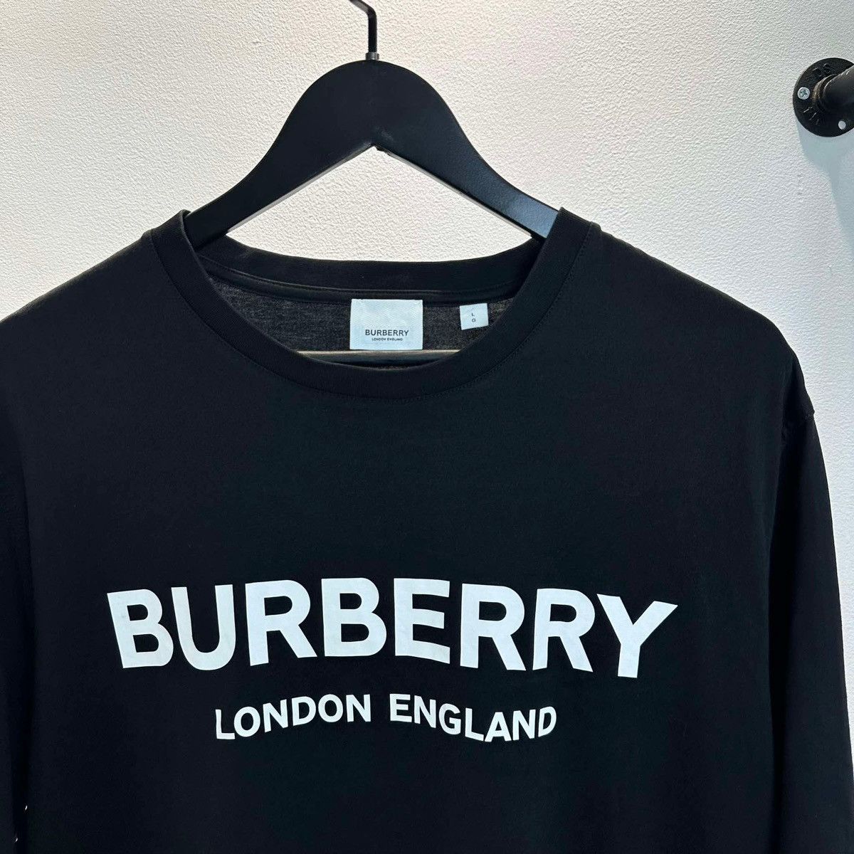 Burberry BURBERRY LONDON ENGLAND LOGO T SHIRT Size US L / EU 52-54 / 3 - 2 Thumbnail