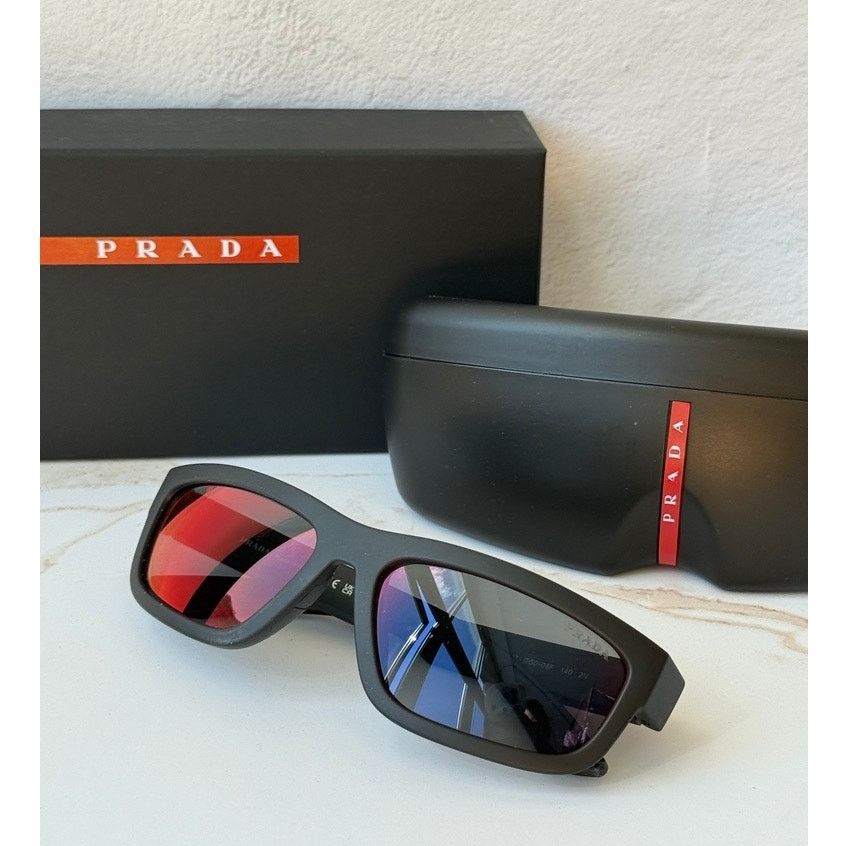 Prada NEW Prada PR D01S Sunglasses in Black Tortoise $390  display picture 3
