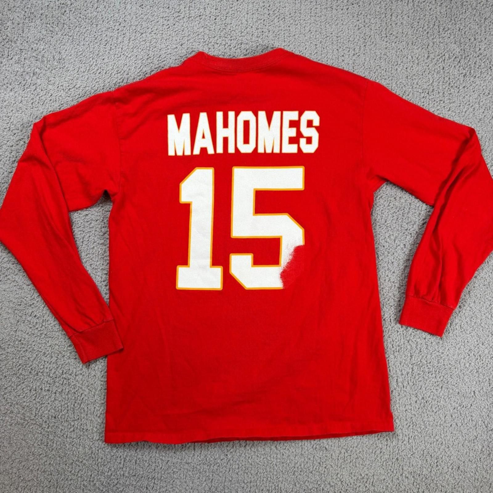Gildan Patrick Mahomes Kansas City Chiefs 15 Long Sleeve T Shirt Size US M / EU 48-50 / 2 - 1 Thumbnail