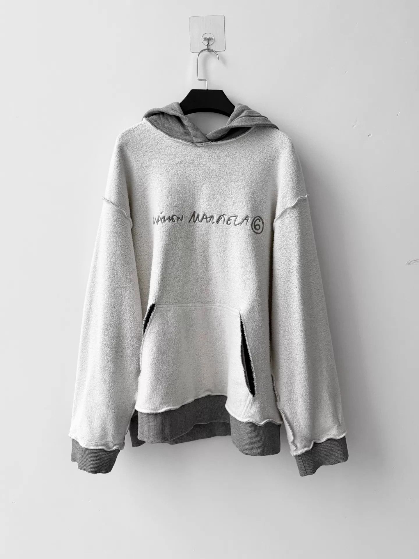 MM6 MM6 Maison Margiela F/W21 Fleece Hoodie Gray/Off-White S Size S / US 4 / IT 40 - 4 Thumbnail