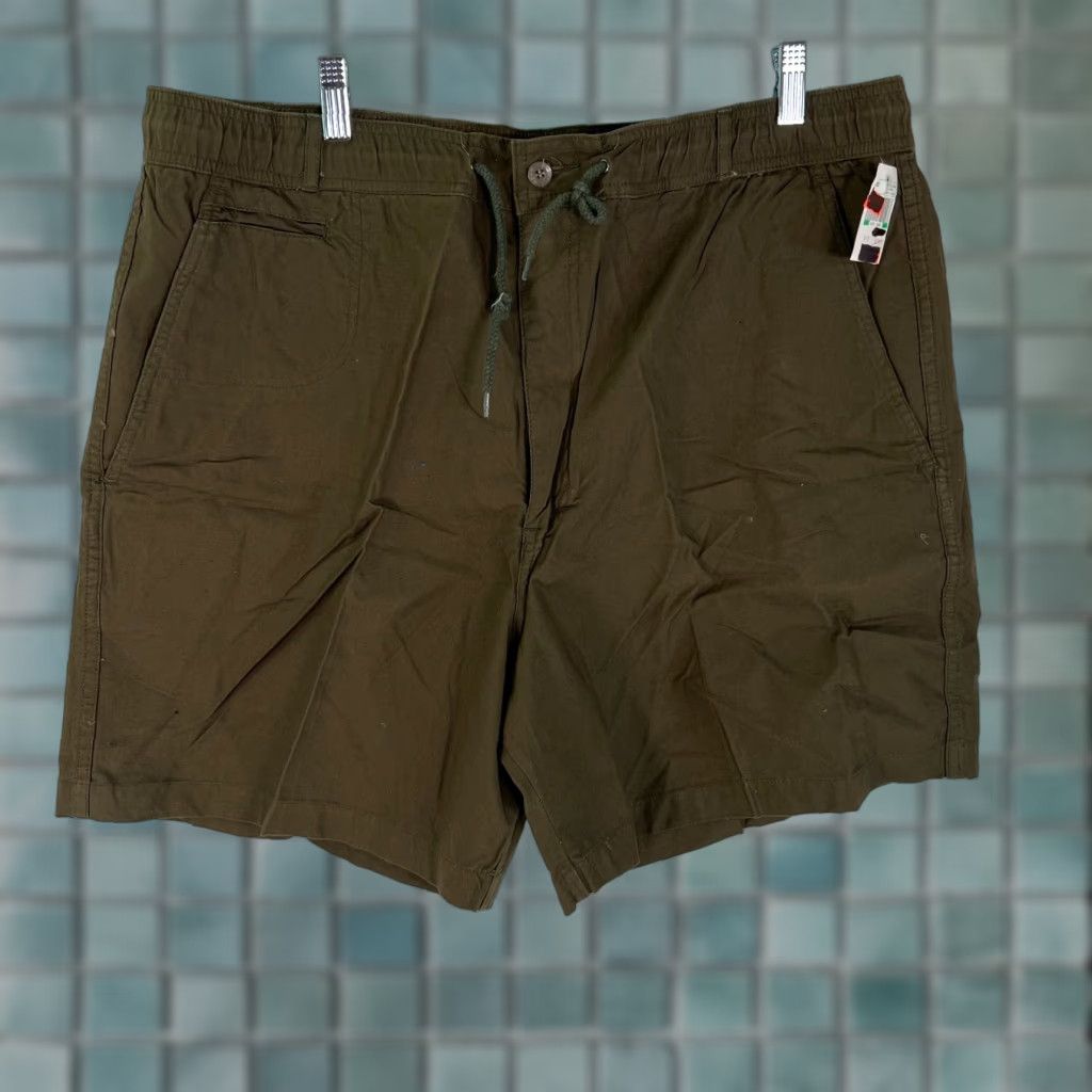 Vintage Britannia Shorts Mens Elastic Waist Casual Brown XL Cotton 5-Pocket 6in Inseam Belt Loops Regular Size XL Men Size US 40 / EU 56 - 1 Thumbnail