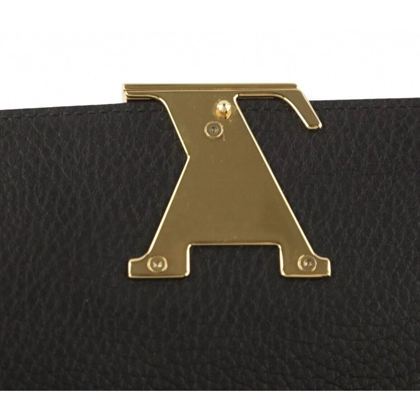 Louis Vuitton Authentic Louis Vuitton Capucines Wallet Taurillion Leather Size ONE SIZE - 11 Thumbnail