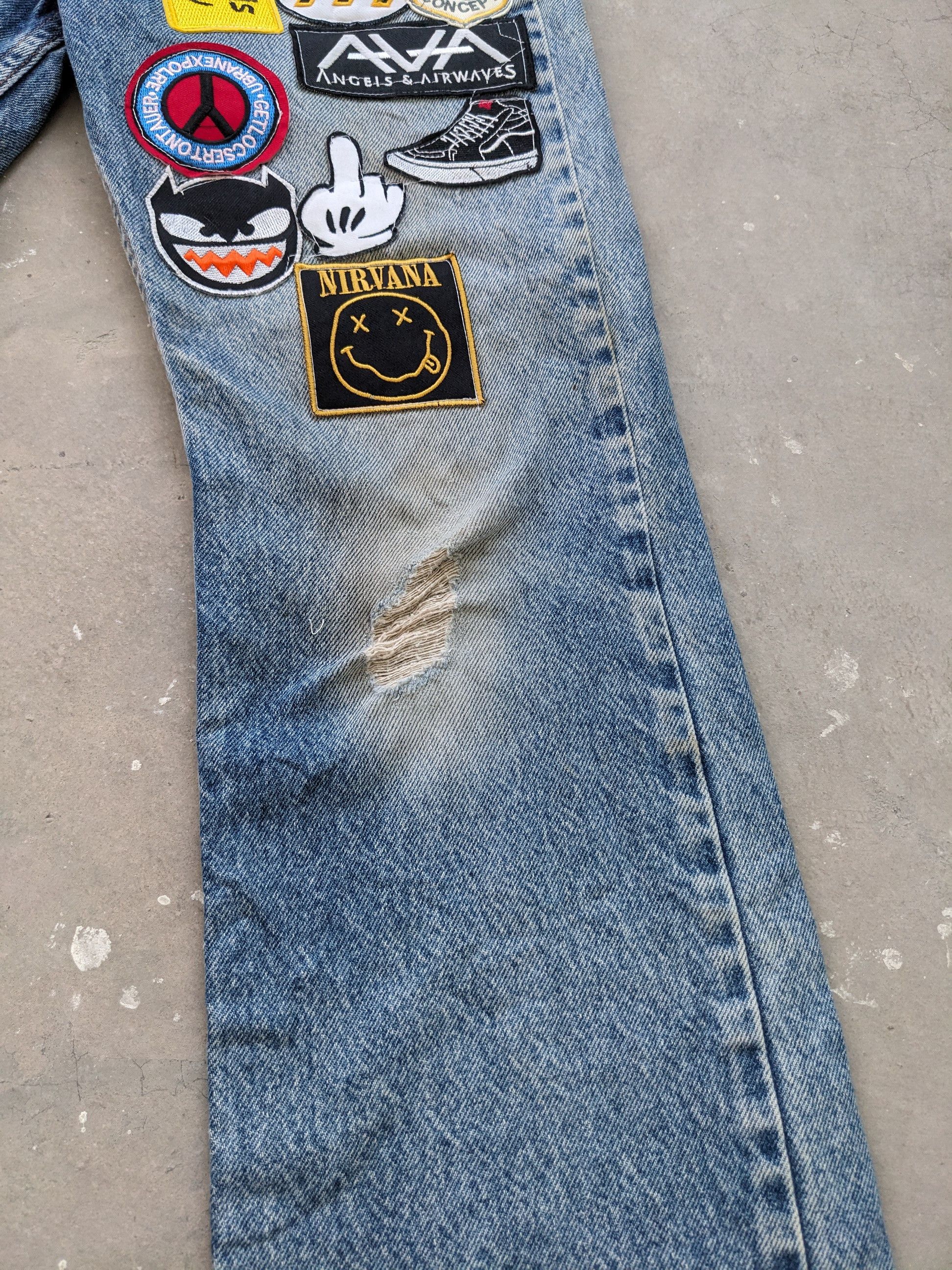 Levi's × Levi's Vintage Clothing × Vintage Vintage Levis Bootcut 517 Flare Jeans Patches Size US 31 - 7 Thumbnail