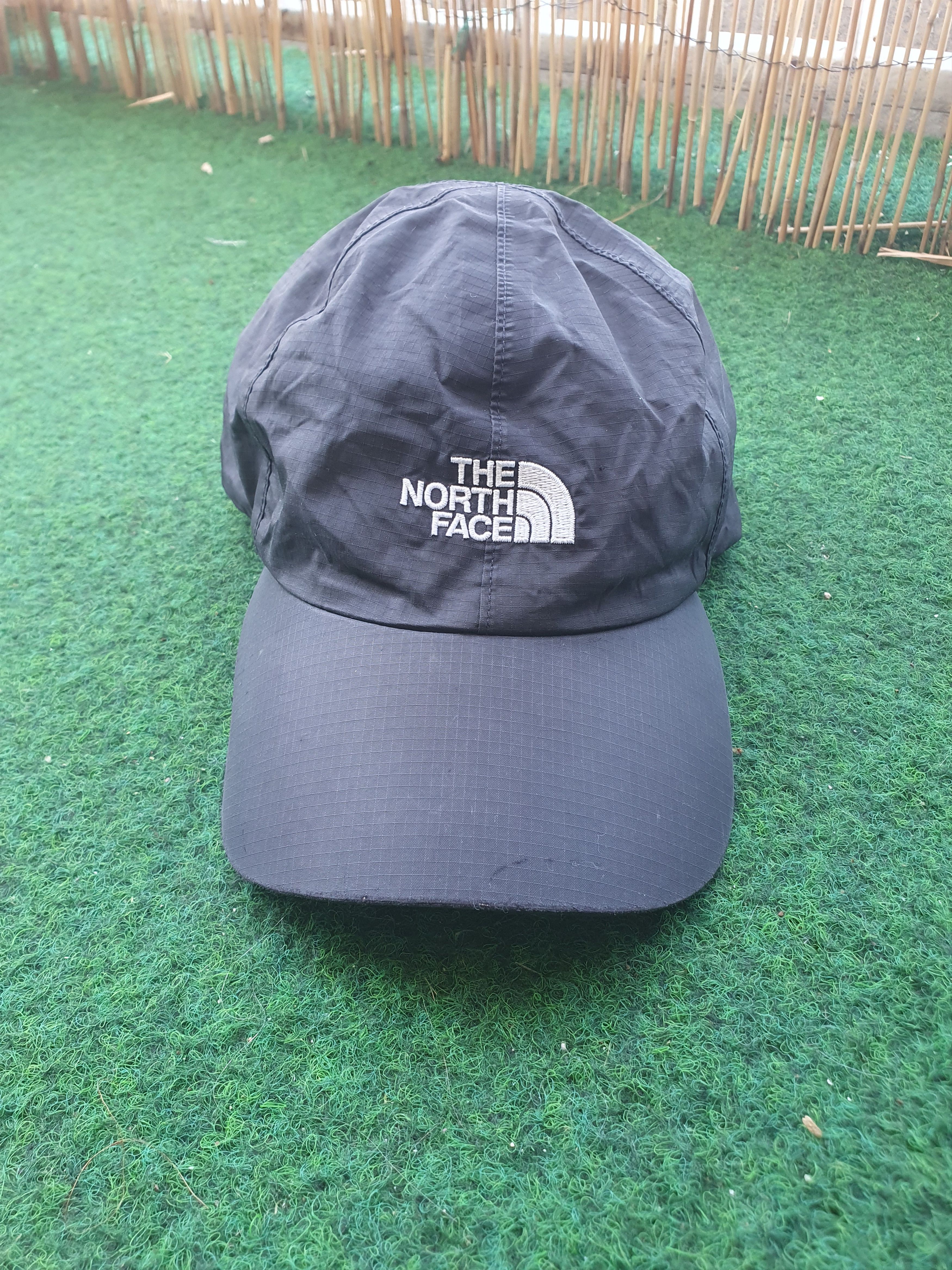 The North Face The North Face Waterproof Outdoor Hiking Nylon Strapback Hat Size ONE SIZE - 1 Thumbnail