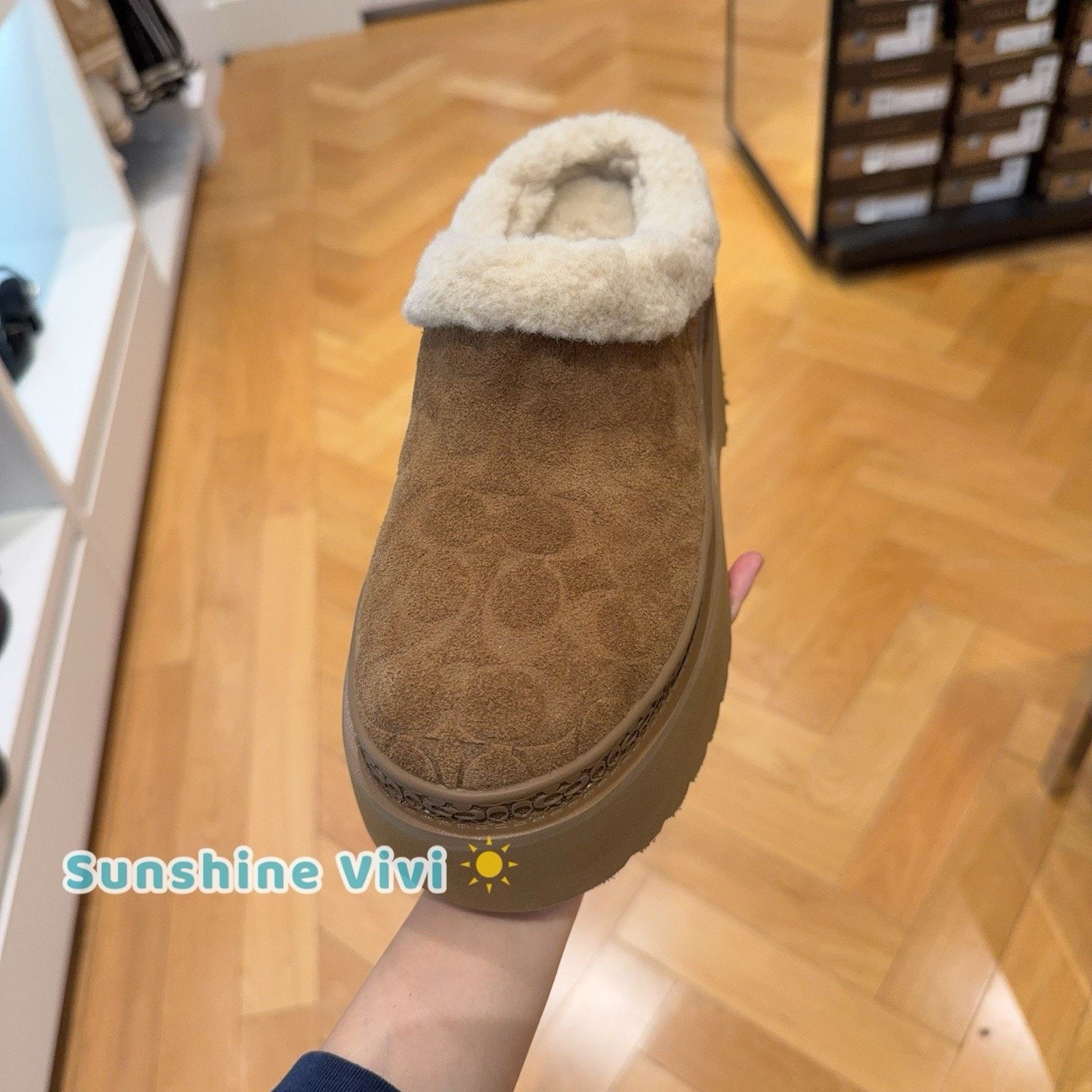 Coach NWT COACH Cecelia Signature Shearling Clog CCO36 Tobacco Size US 7 / IT 37 - 2 Thumbnail