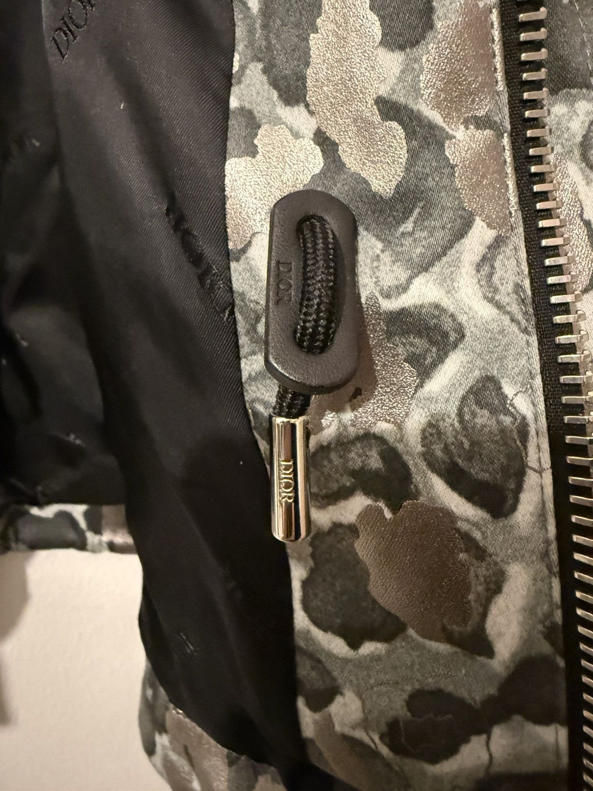 Dior Dior x MMW Pre-Fall 19 Silver Leopard Jacquard Field Jacket Size US L / EU 52-54 / 3 - 13 Thumbnail