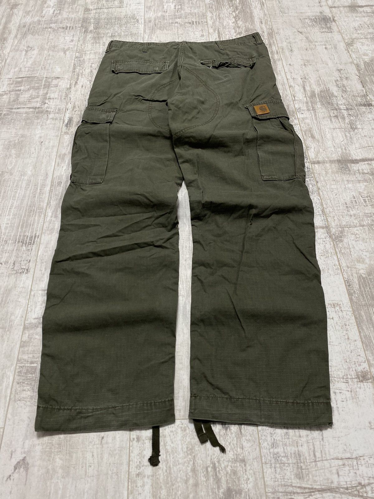 VINTAGE CARHARTT WIP REGULAR CARGO PANTS