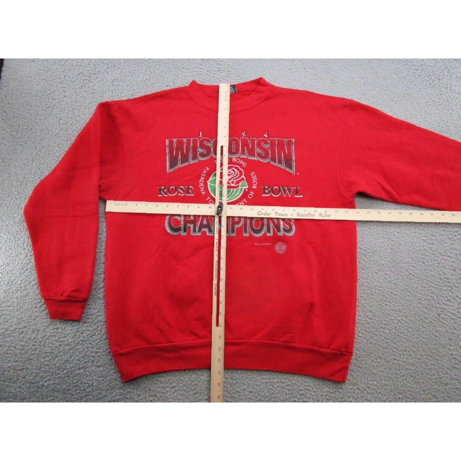 Vintage VINTAGE Wisconsin Badgers Rose Bowl Sweatshirt Men's XL Red Hooded Pullover Sweatshirt USA Made All Seasons Size XL Mens Size US XL / EU 56 / 4 - 6 Thumbnail