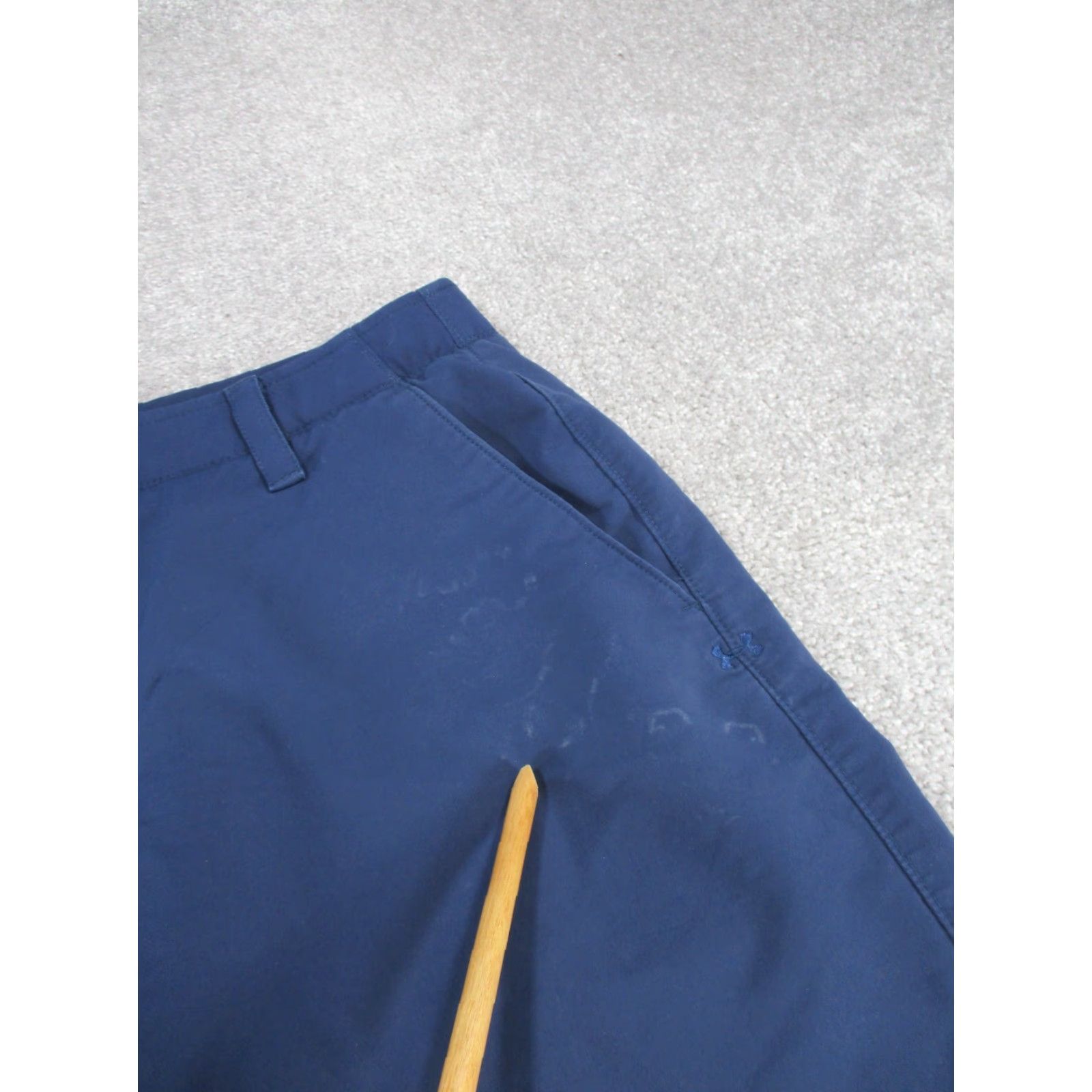 Under Armour Under Armour Shorts Mens 34 Navy Blue Chino Casual, Travel, Workwear 90s? Size US 34 / EU 50 - 2 Thumbnail