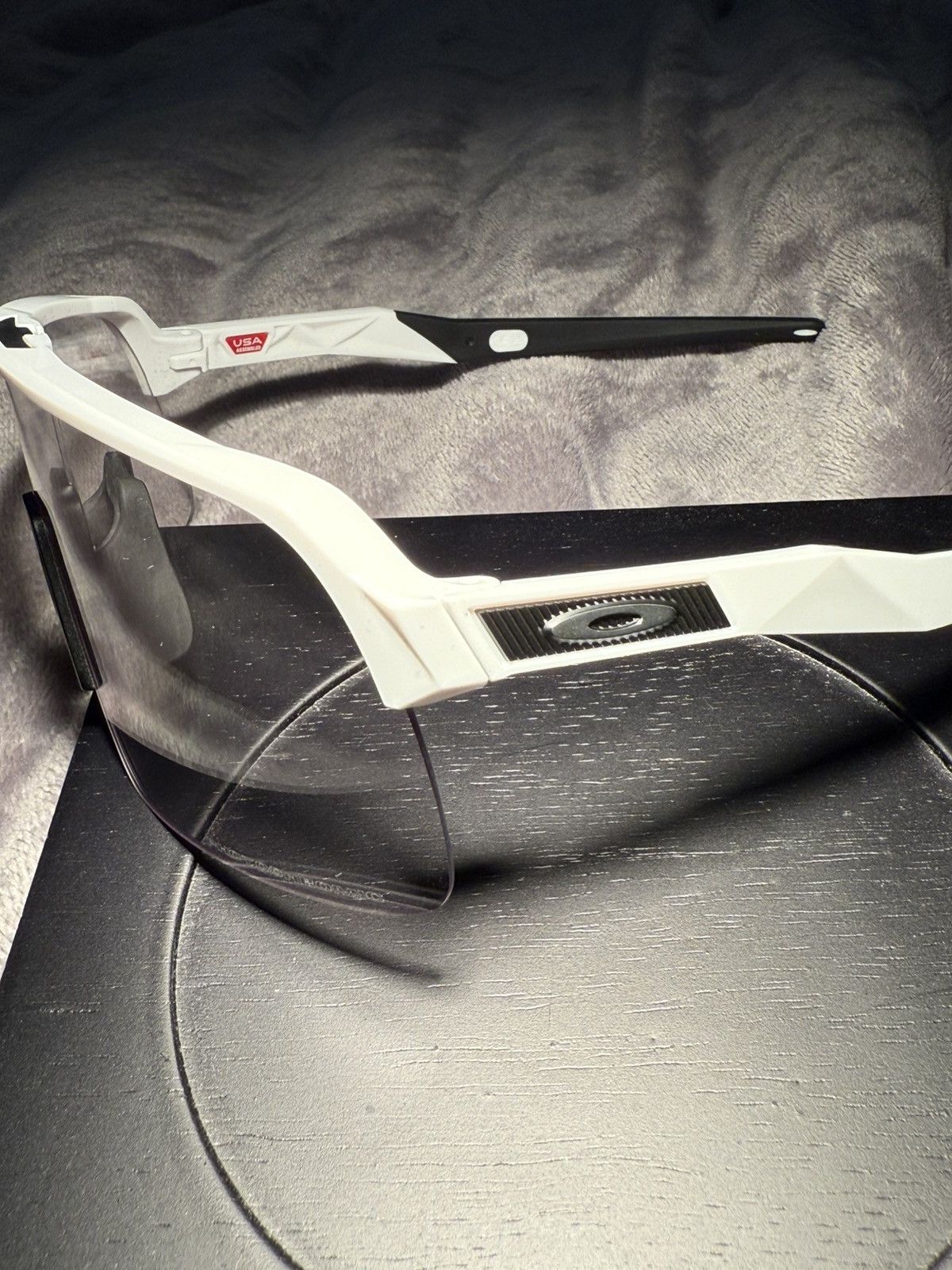 Oakley Oakley Sutro Lite Size 38 - 1 Thumbnail