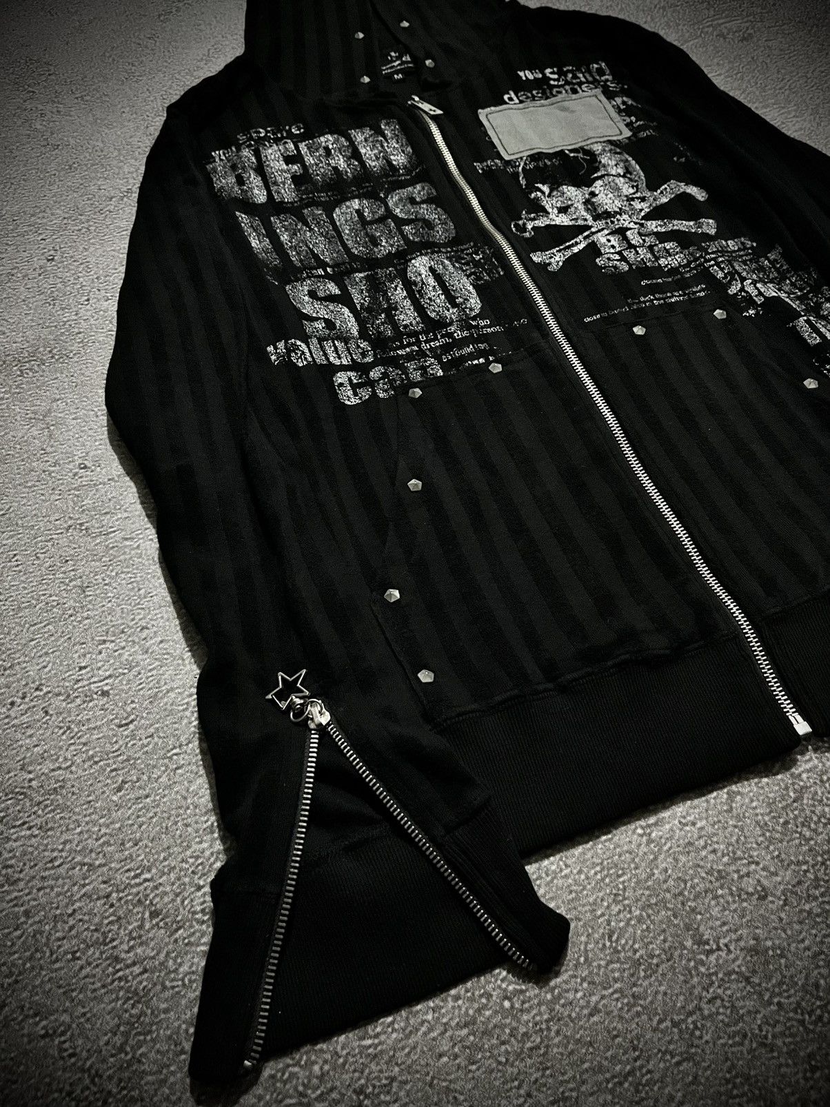 BERNINGS SHO 2000s Bernings Sho Gothic Poem Skull Zip Hoodie Size US M / EU 48-50 / 2 - 2 Thumbnail