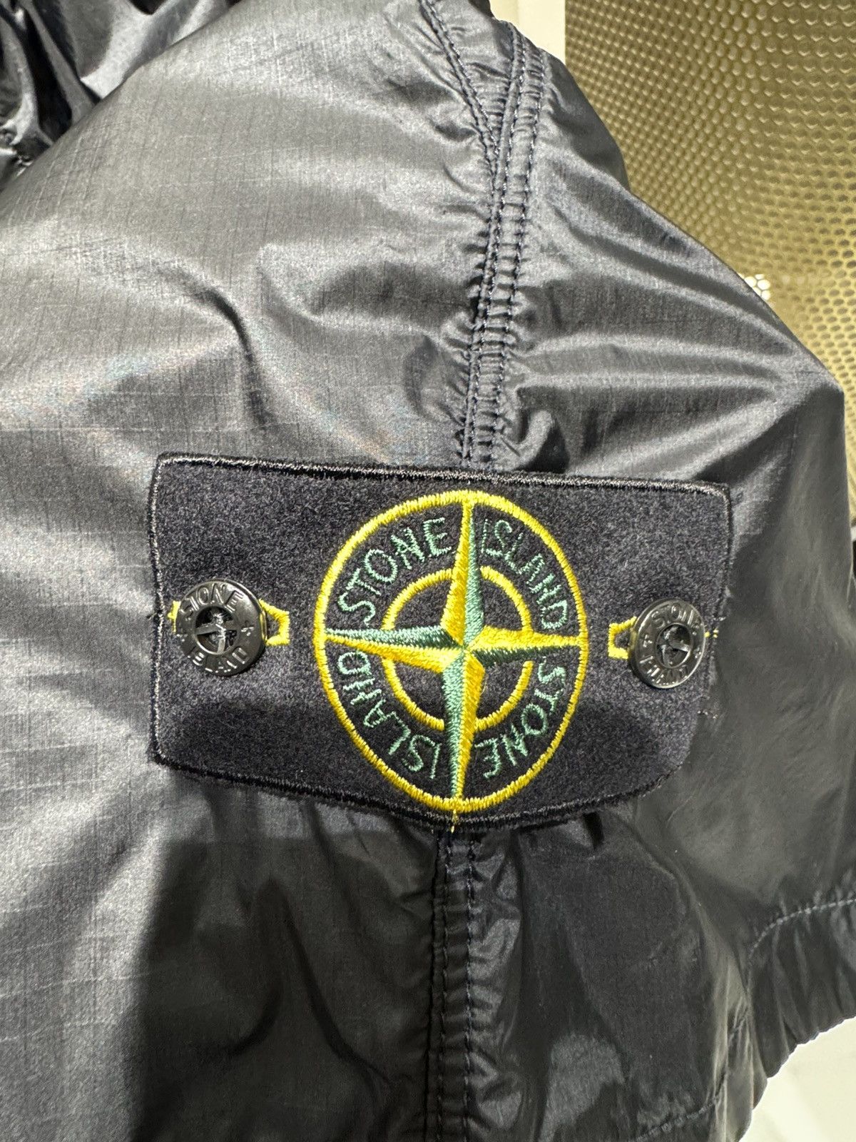 Stone Island NWT Compass Patch Zip Pocket Casual Shorts - Navy Blue, 30 Size US 30 / EU 46 - 12 Thumbnail