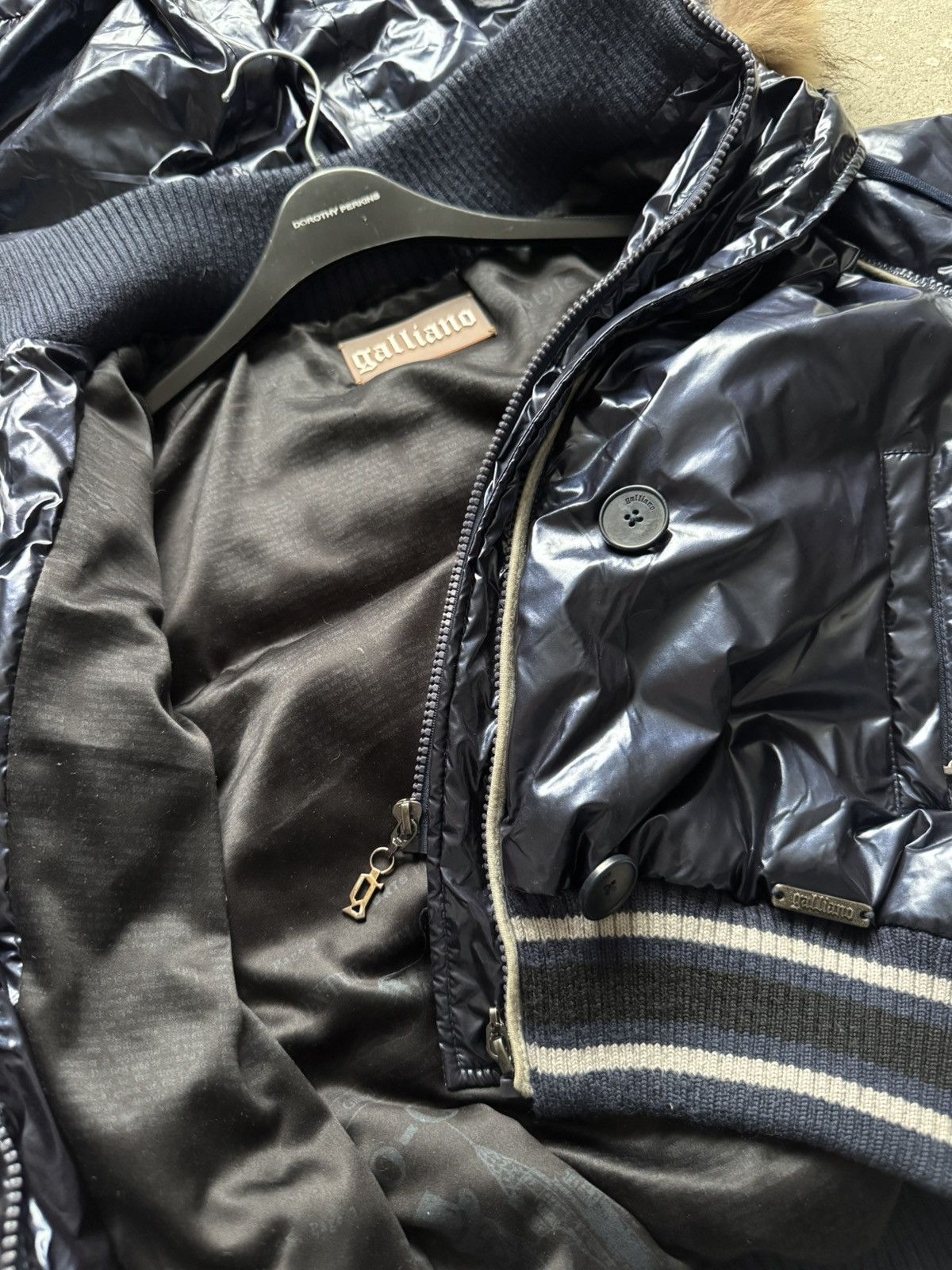John Galliano Archival John Galliano Down Jacket Faur Fux Size S / US 4 / IT 40 - 15 Thumbnail