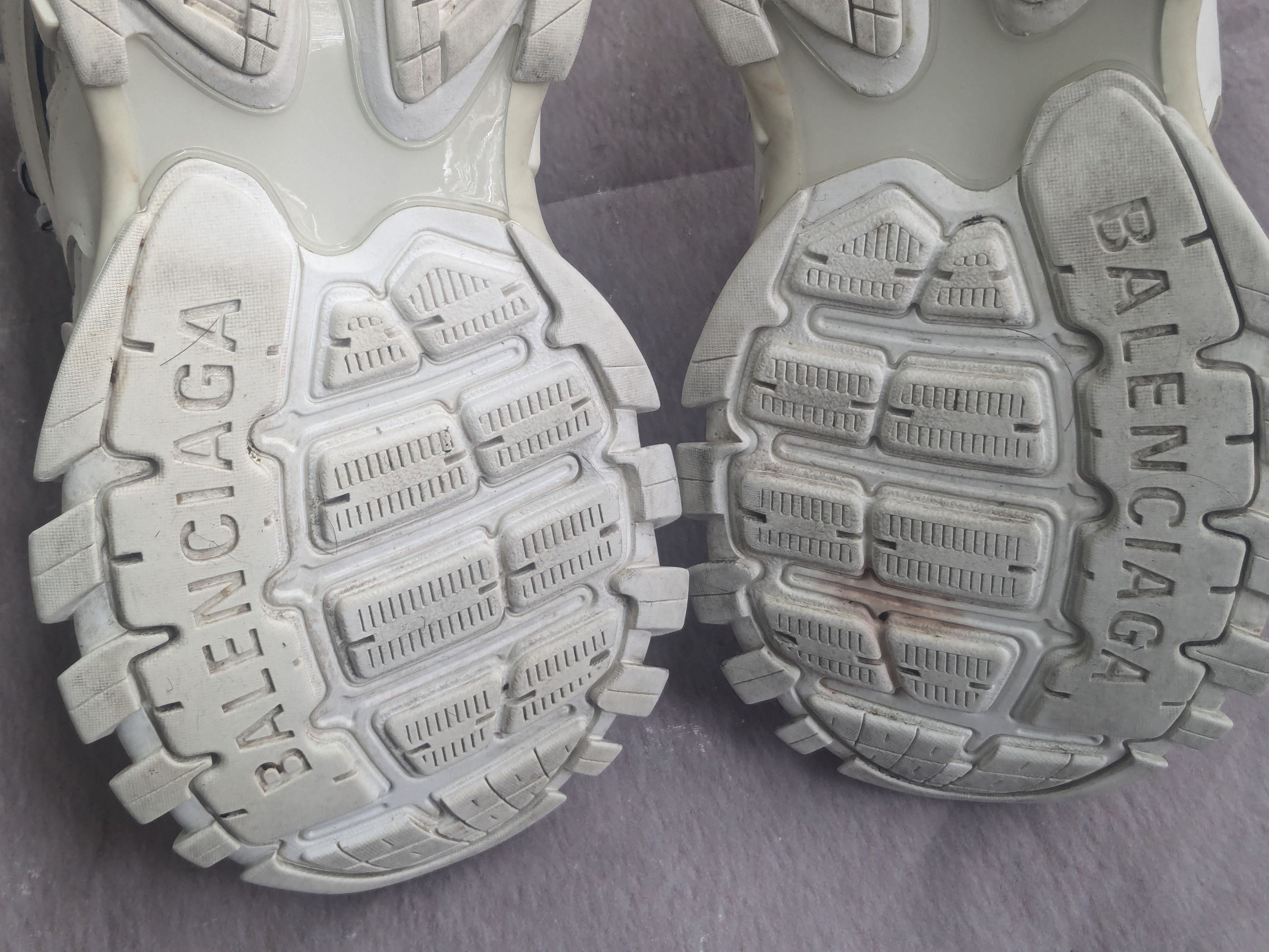 Balenciaga Balenciaga Track Sneakers White Size 10 43 High Tops Size US 10 / EU 43 - 16 Thumbnail