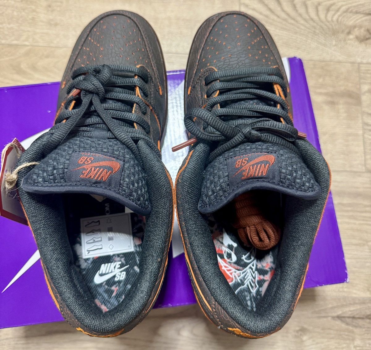 Nike SB Nike SB Dunk Low "Krampus" Size US 11 / EU 44 - 3 Thumbnail