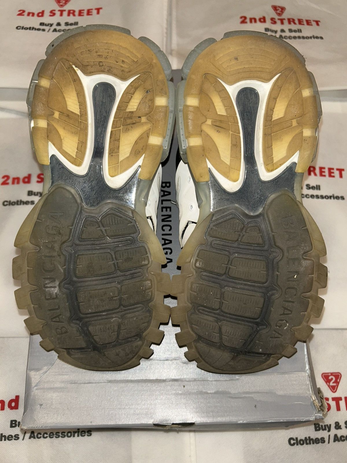 Balenciaga Balenciaga Tracks Clear sole Size US 7 / EU 40 - 9 Thumbnail