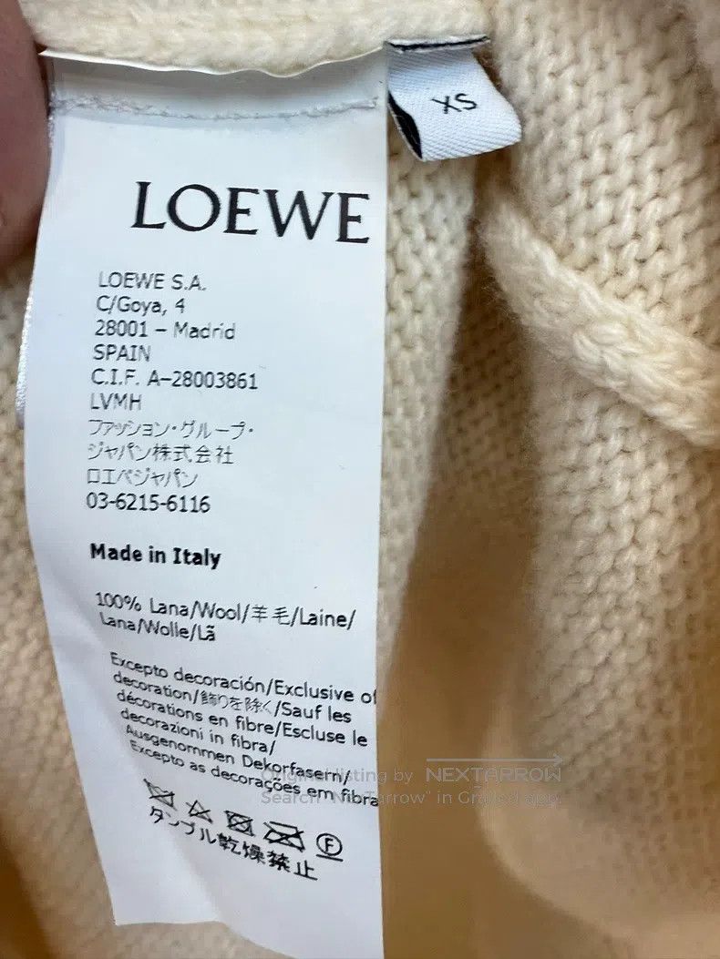 Loewe Loewe Crystal logo knit round neck ladies wool sweater Size XS / US 0-2 / IT 36-38 - 4 Thumbnail